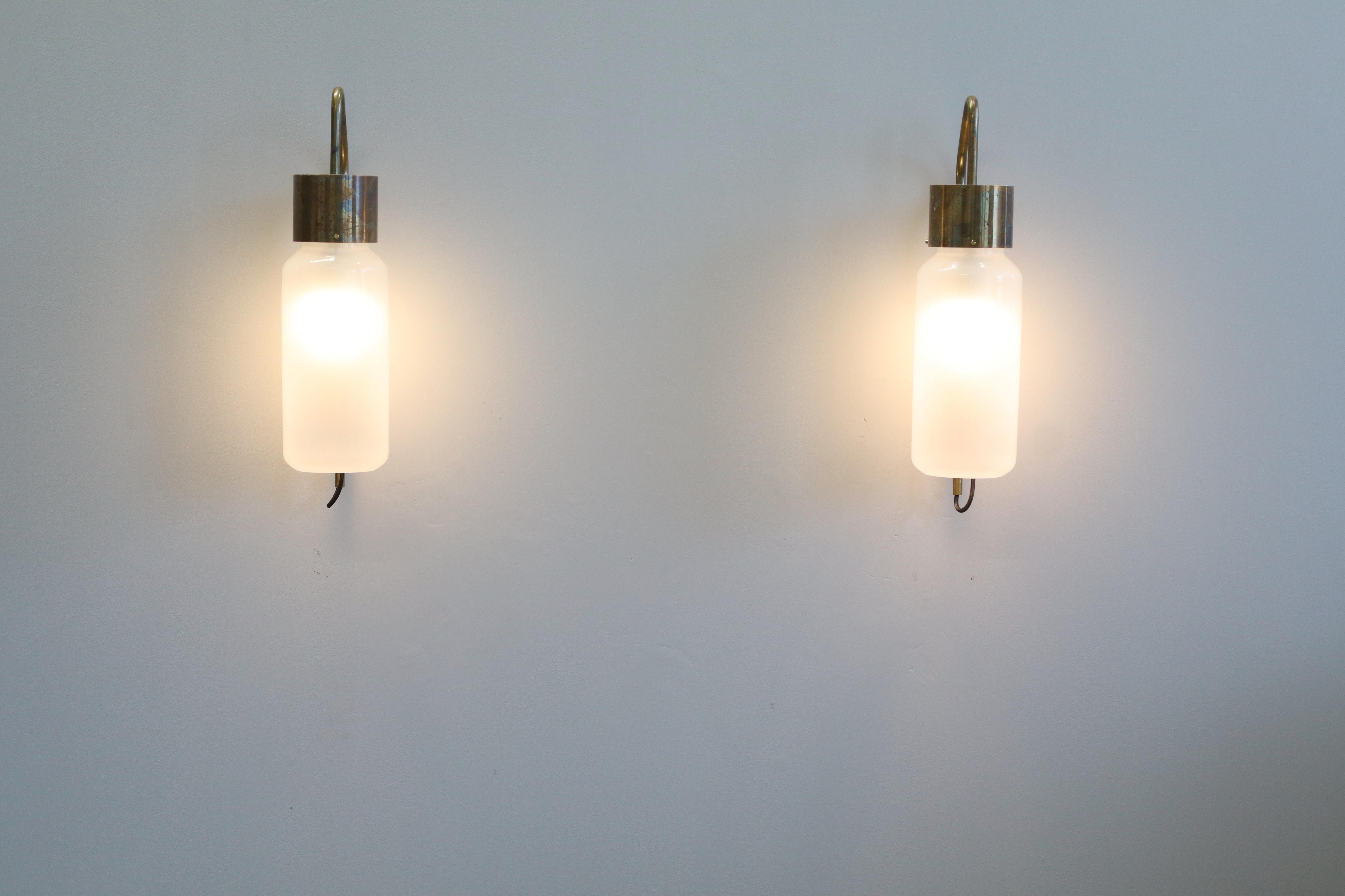 Pair of Luigi Caccia Dominioni Azucena LP10 Wall Lamps Sconces Brass, 1958 For Sale 6