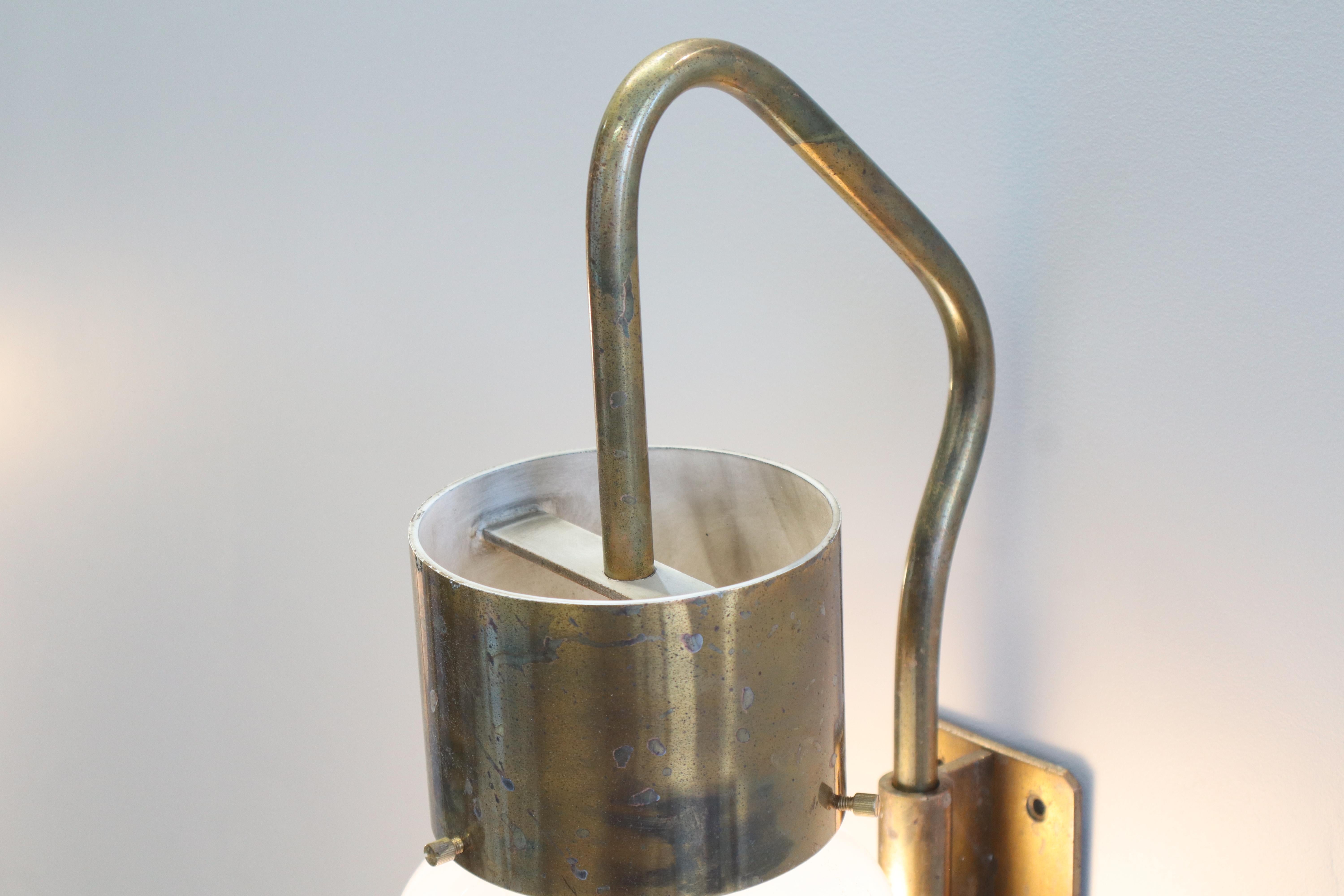 Italian Pair of Luigi Caccia Dominioni Azucena LP10 Wall Lamps Sconces Brass, 1958 For Sale