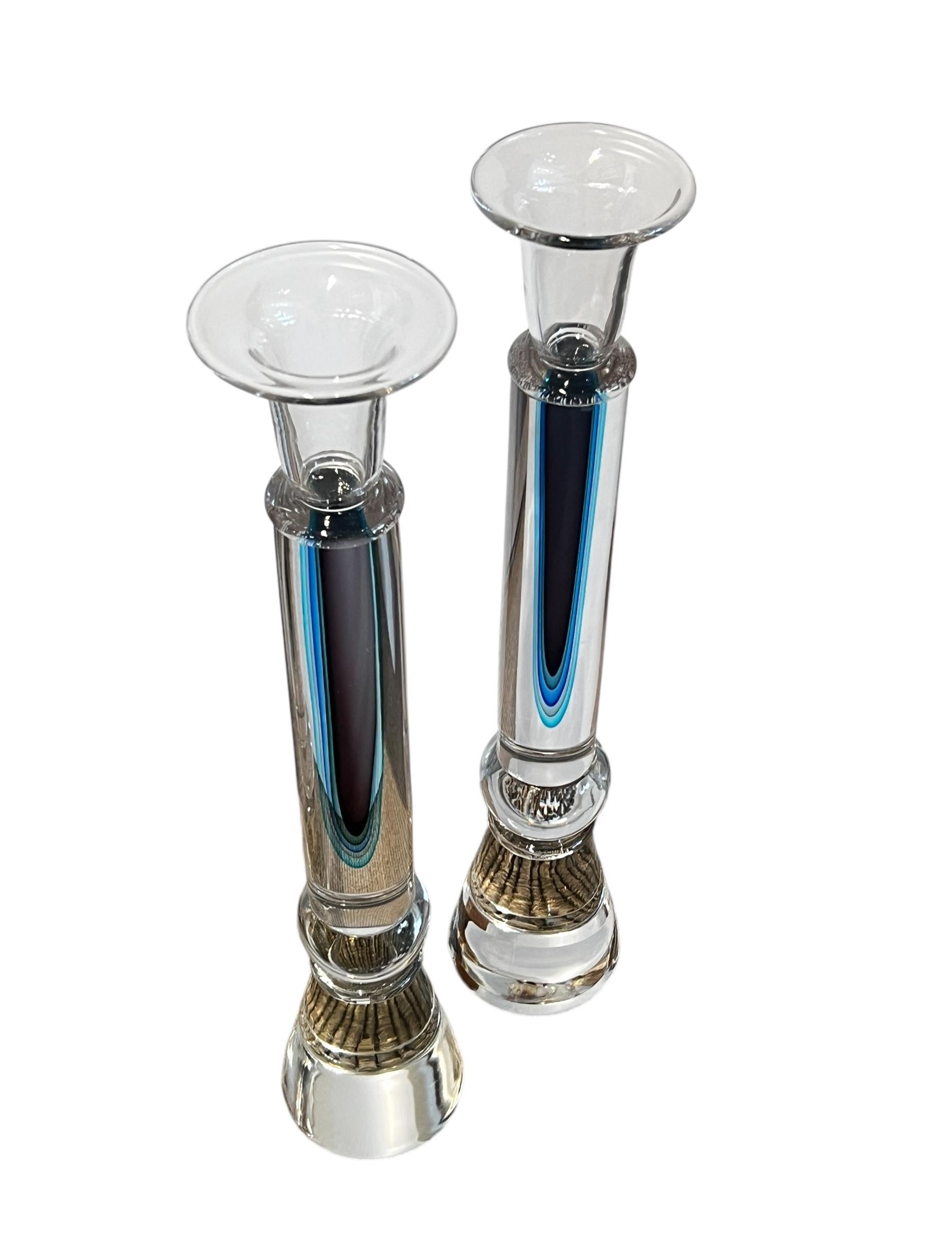 Fait main Paire de bougeoirs en verre Murano Sommerso de Luigi Mellara (Italie) en vente