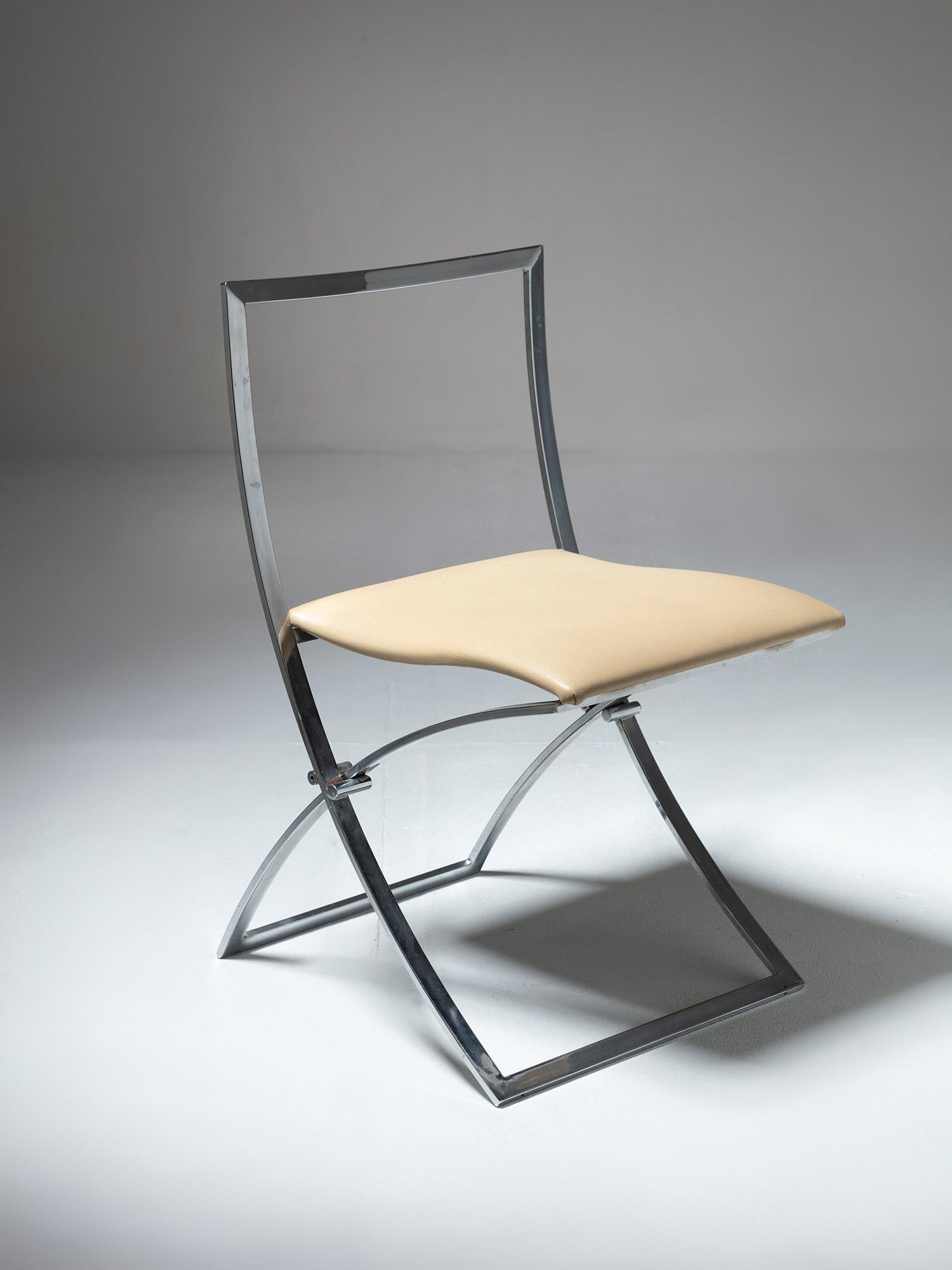 Fin du 20e siècle Paire de chaises Luisa de Marcello Cuneo pour Mobel Italia, Italie, 1970 en vente
