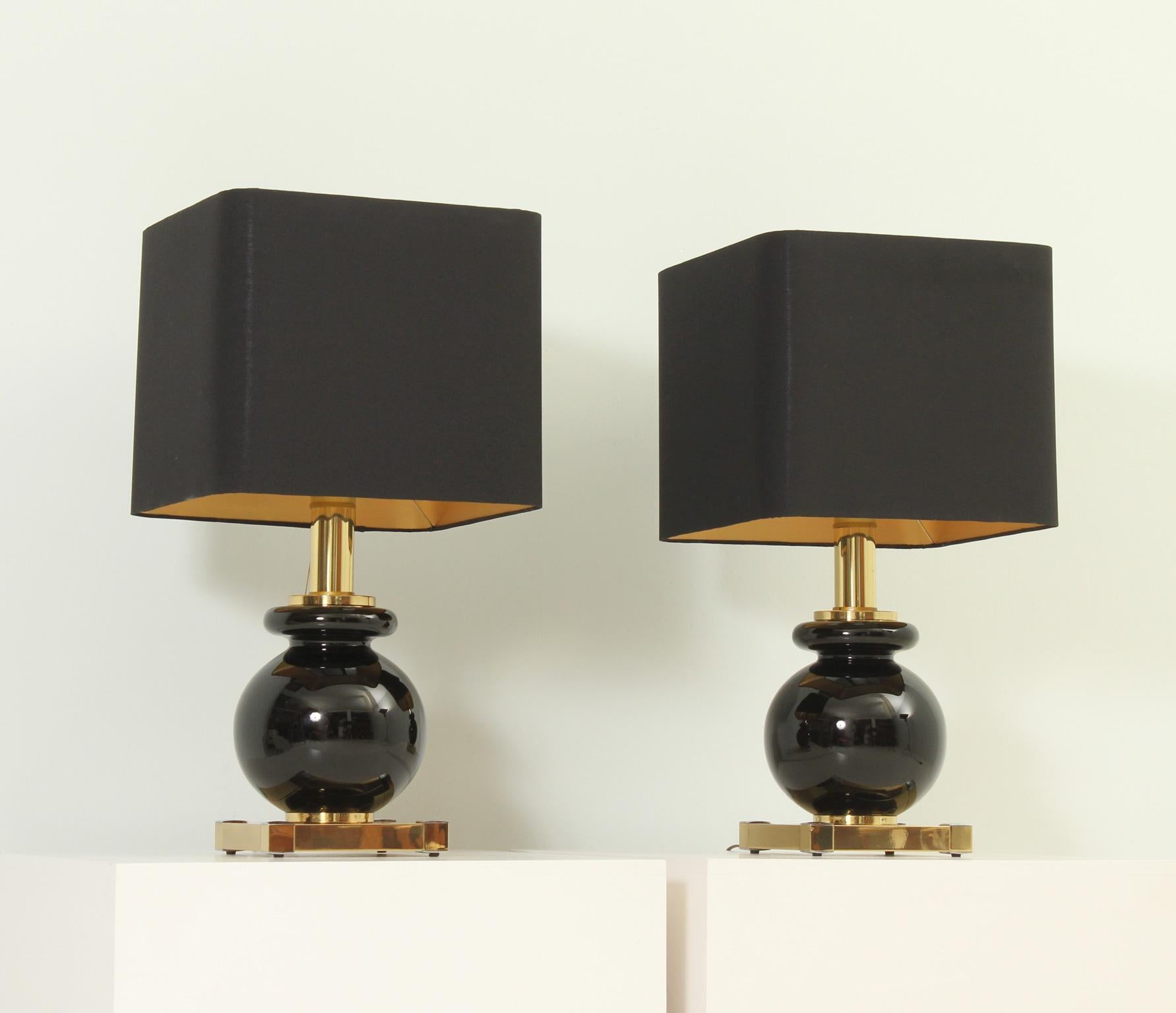 Pair of Lumica Table Lamps in Brass and Glass, Spain, 1970's For Sale 3