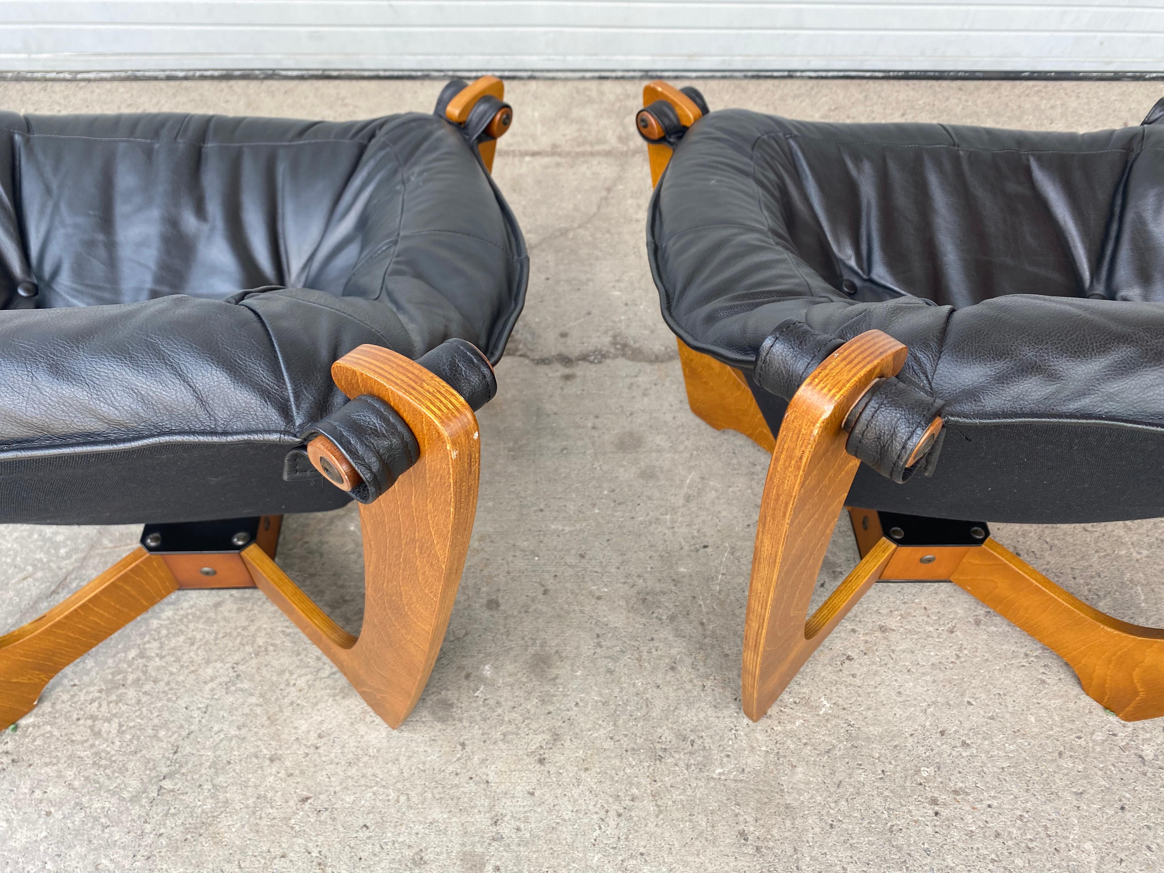 Late 20th Century Pair of Luna Black Leather Sling Chairs, Odd Knutsen Norway