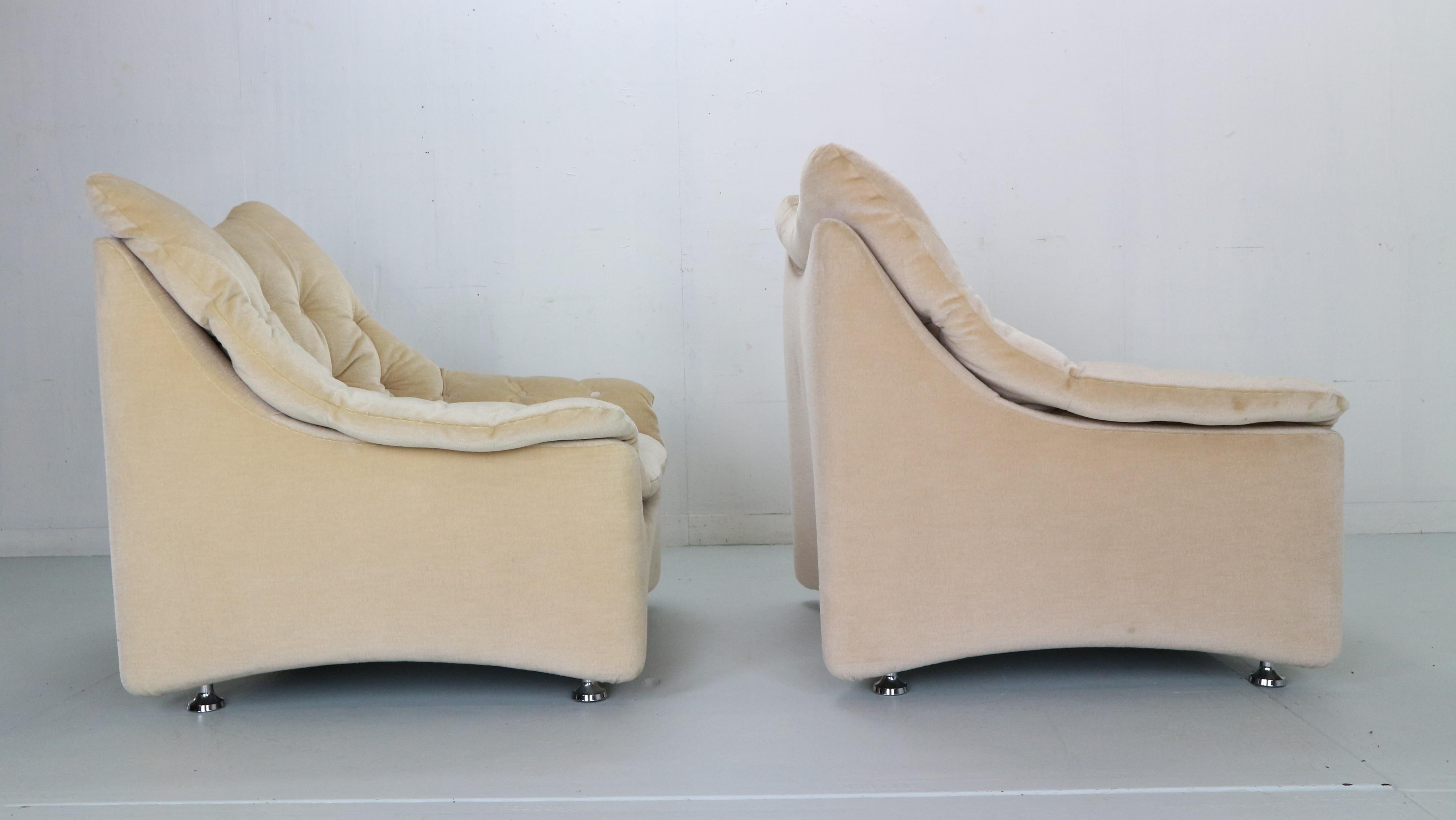 Pair of Lux Art Deco Lounge Chairs in Mohair, 1950's 5