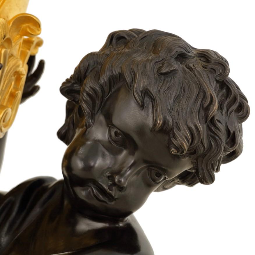 20ième siècle Paire de luxueux candélabres à torchères plaqués or 24K en vente