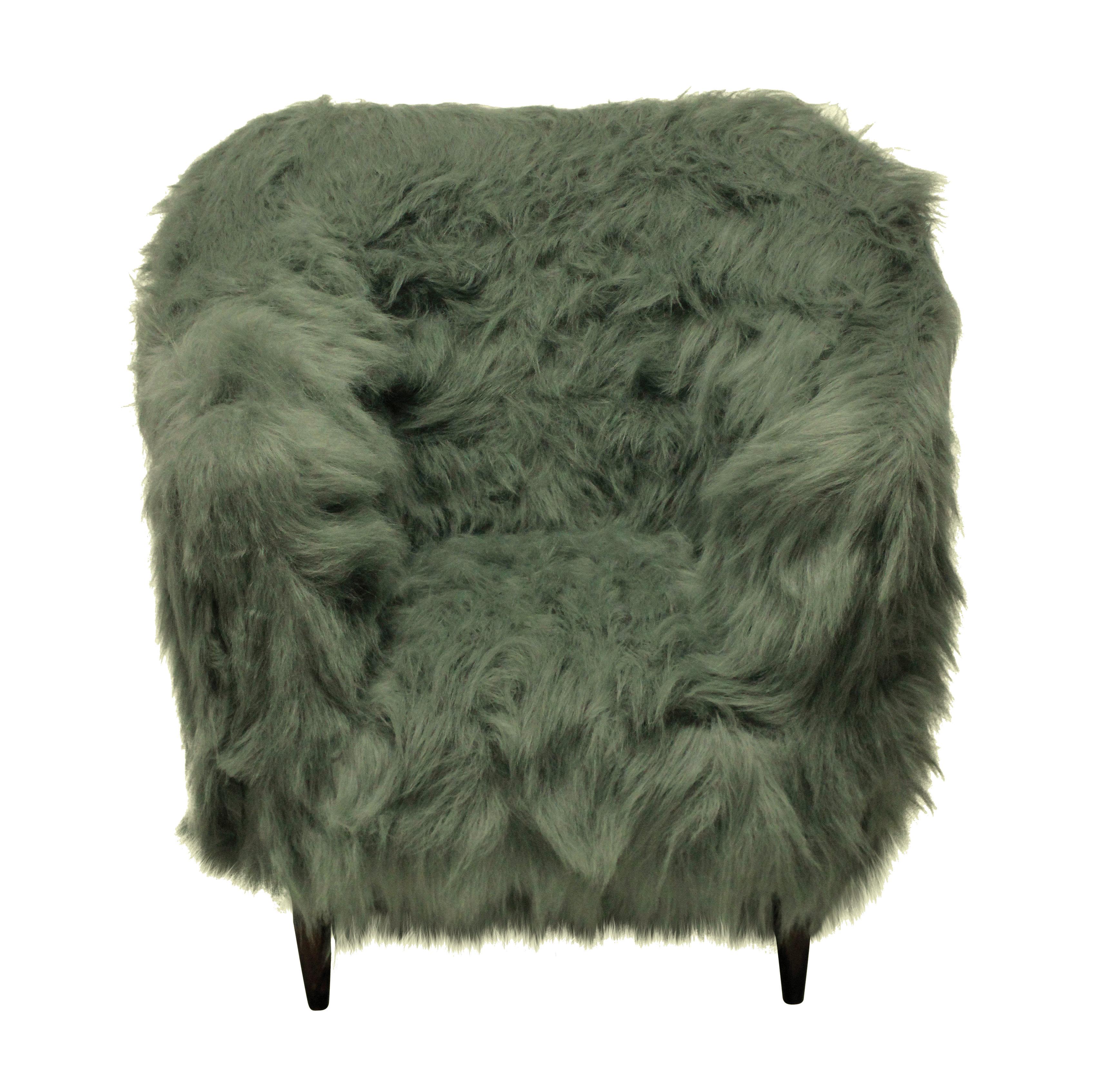 Mid-Century Modern Pair of Luxurious Midcentury Armchairs in Fur