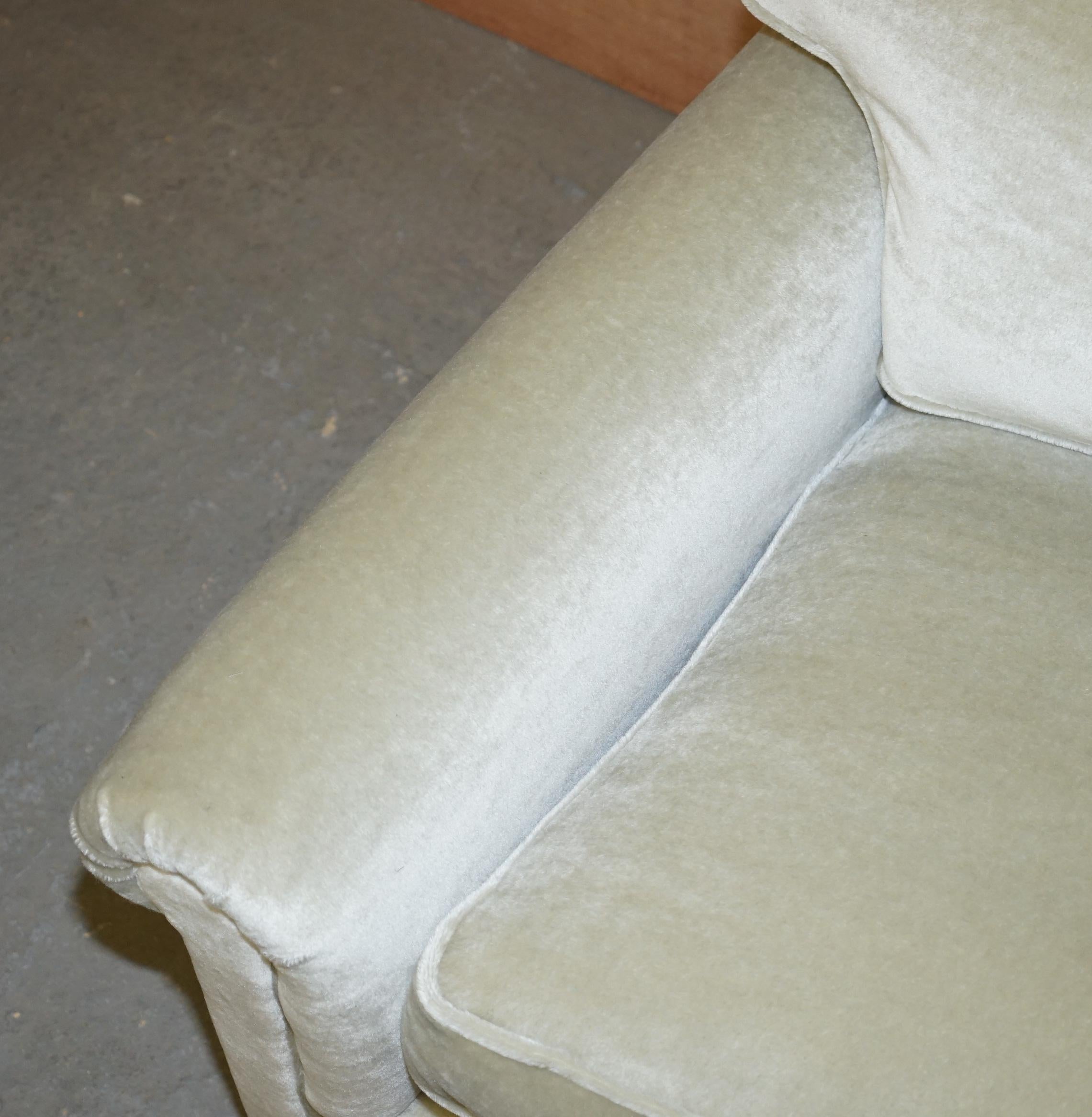 Pair of Luxury George Smith Signature Mohair Silk Velvet Love Seat Armchairs 2