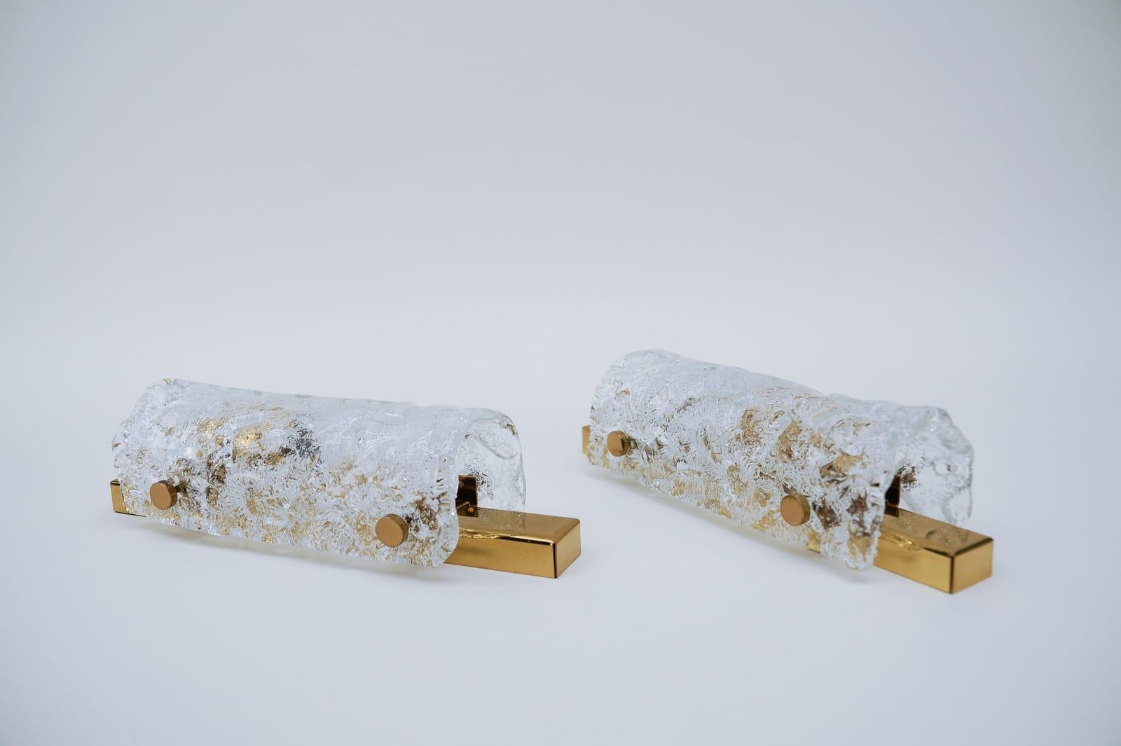 Pair of Luxury Textured Glass Sconces Wall Lights by Schröder & Co., circa 1960 In Good Condition For Sale In Nürnberg, Bayern