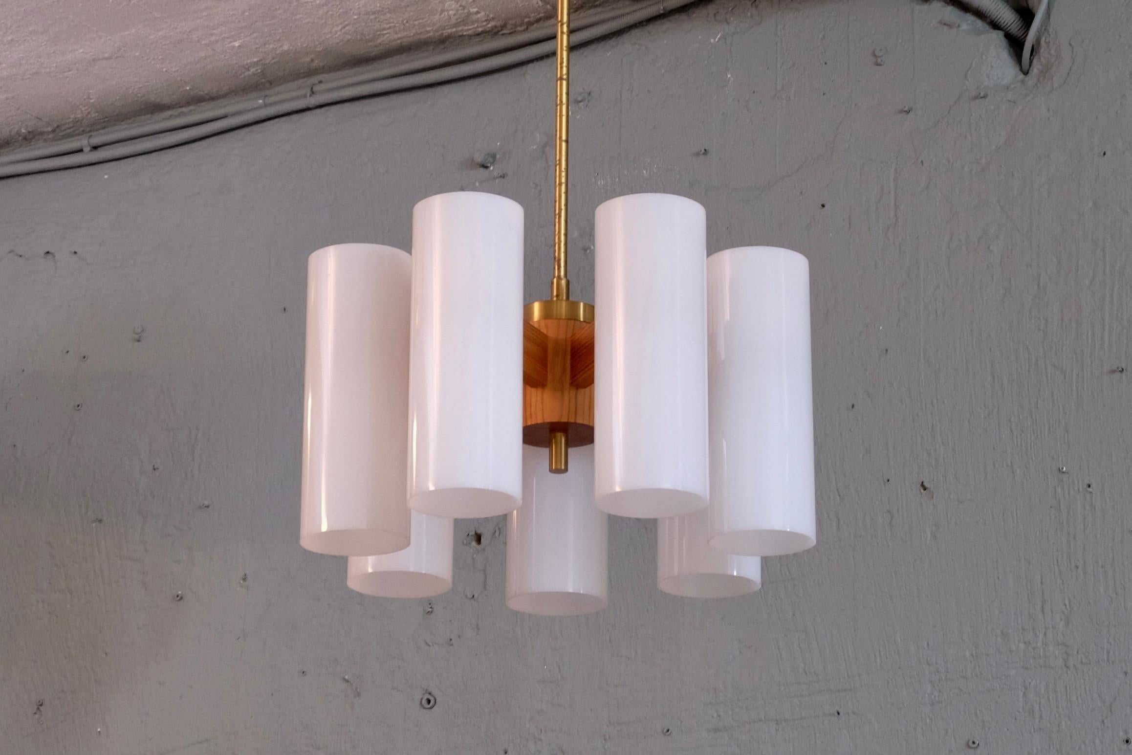 Scandinavian Modern Pair of Luxus Chandeliers by Uno & Östen Kristiansson, 1960s For Sale