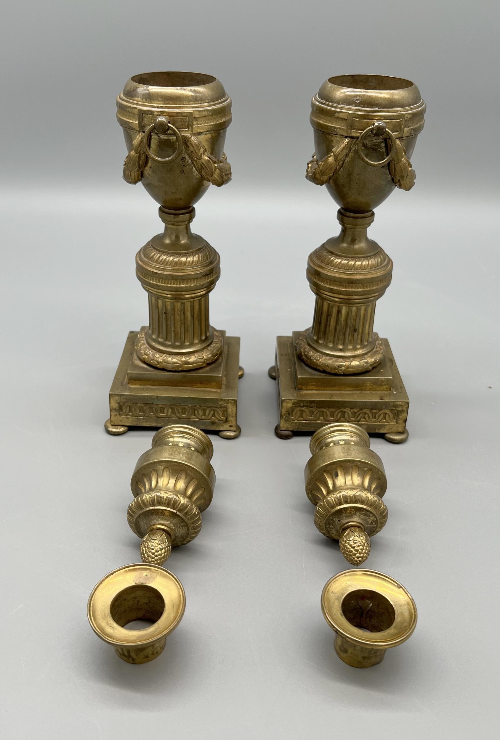 Dorato Coppia di candelieri-cassette LXVI, Francia, circa 1800 in vendita