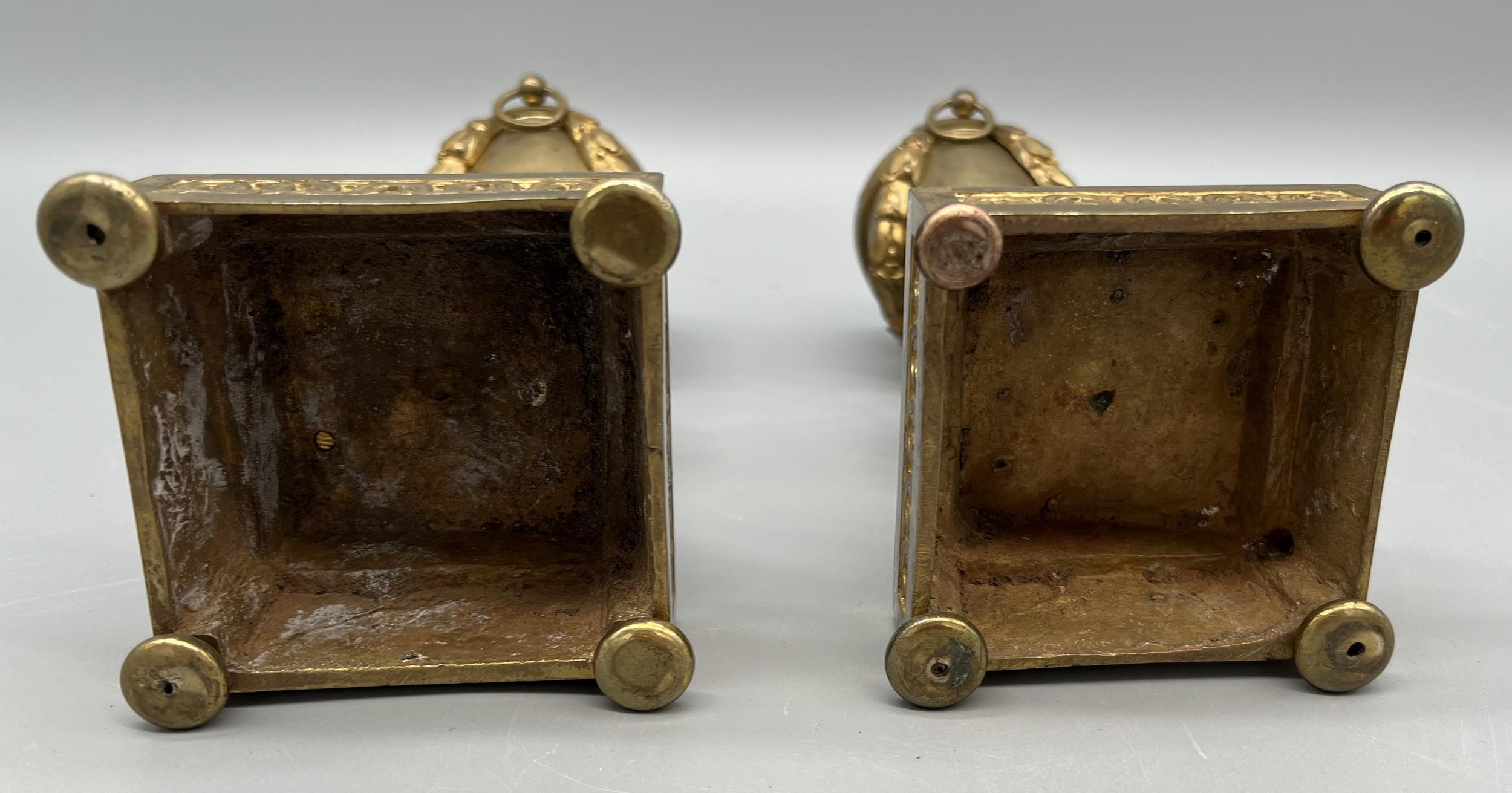 Coppia di candelieri-cassette LXVI, Francia, circa 1800 in vendita 1