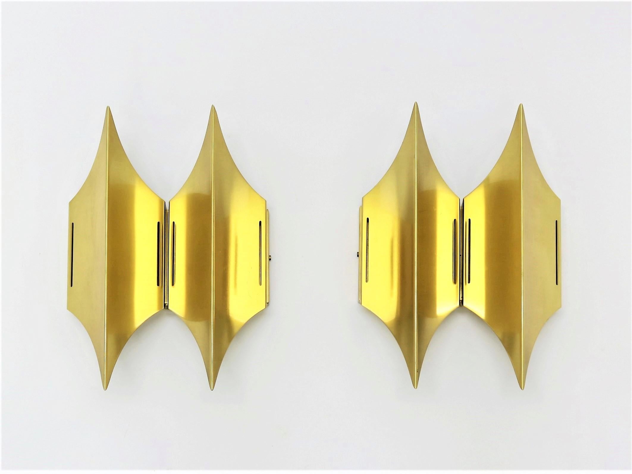 Scandinavian Modern Brass Wall Sconces from the 1960s by LYFA, model Gothic II In Excellent Condition For Sale In Odense, DK