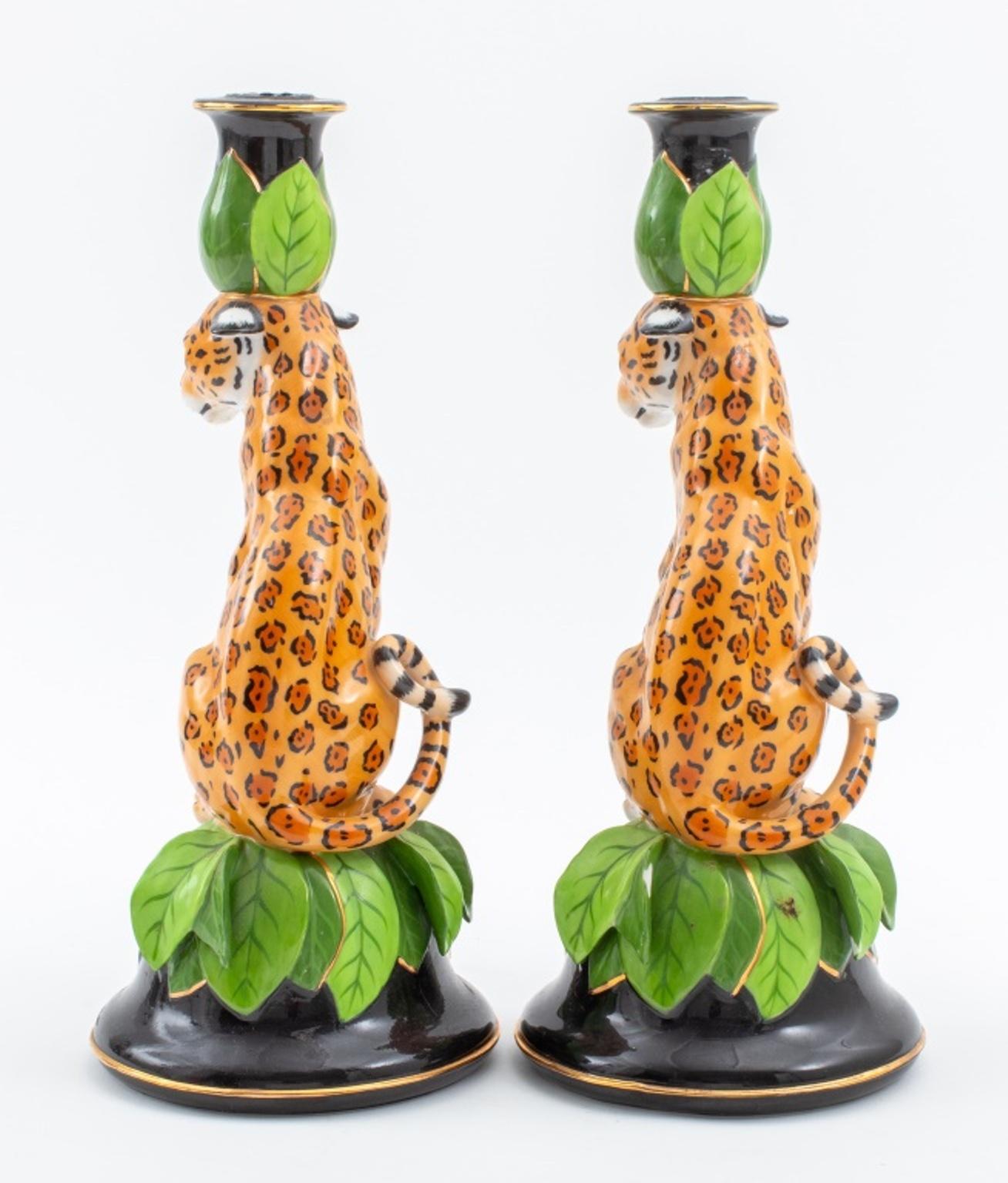 Paar Lynn Chase-Kerzenständer „ Jaguar Dschungel“ im Zustand „Gut“ im Angebot in New York, NY