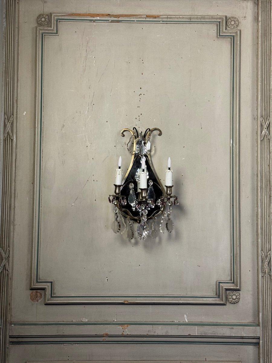 20ième siècle Paire d'appliques en forme de lyre, métal argenté et cristaux taillés vers 1900 en vente