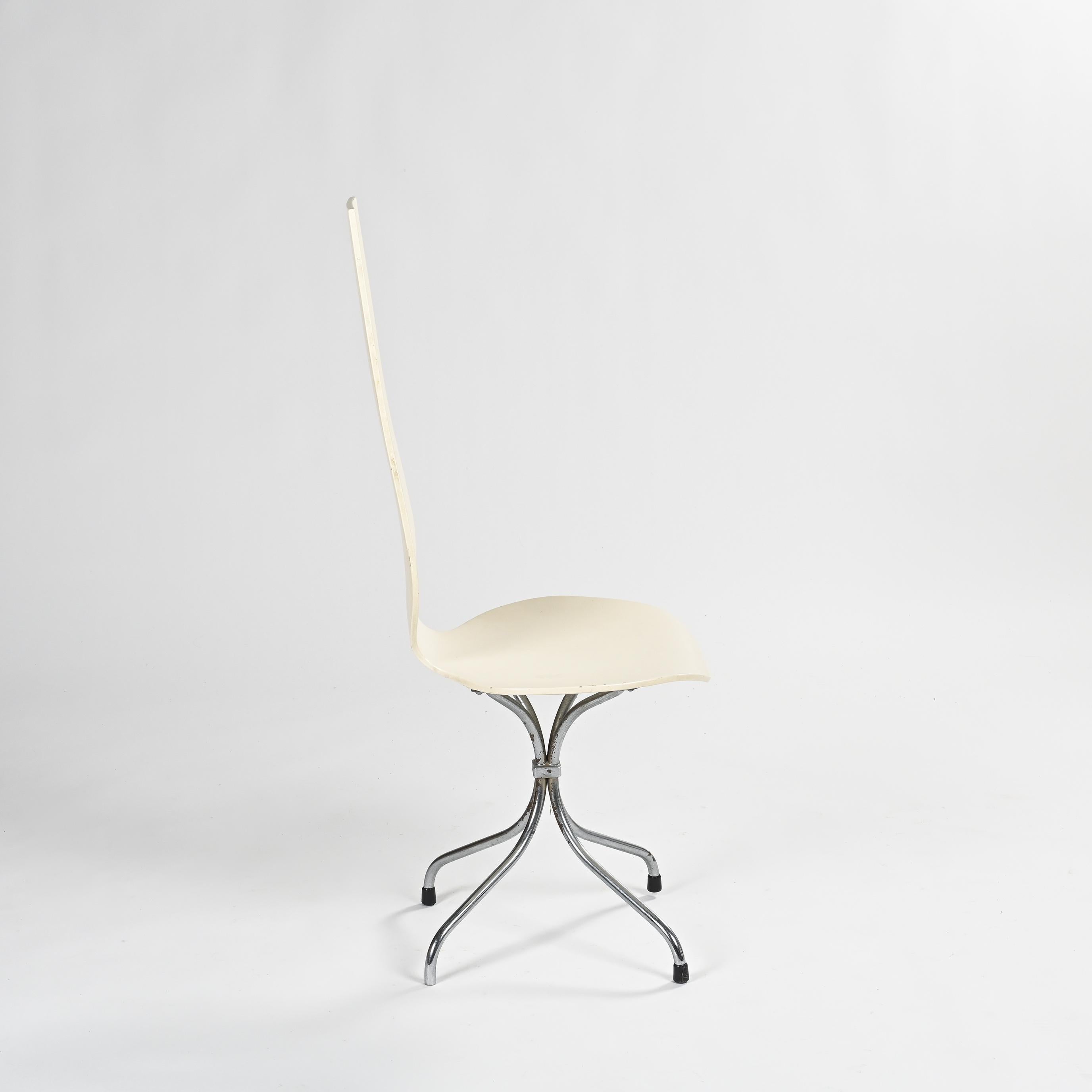 Paar Stühle aus Formsperrholz M352 Lyre, Theo Häberli, 1968 im Zustand „Gut“ im Angebot in VILLEURBANNE, FR