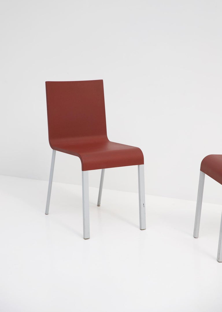 Maarten Van Severen studied architecture at the Art Academy in Ghent. As a designer he was devoted to the examination of basic furniture types: chair, table, chaise lounge, shelving, cabinet. Van Severen developed primary solutions for these