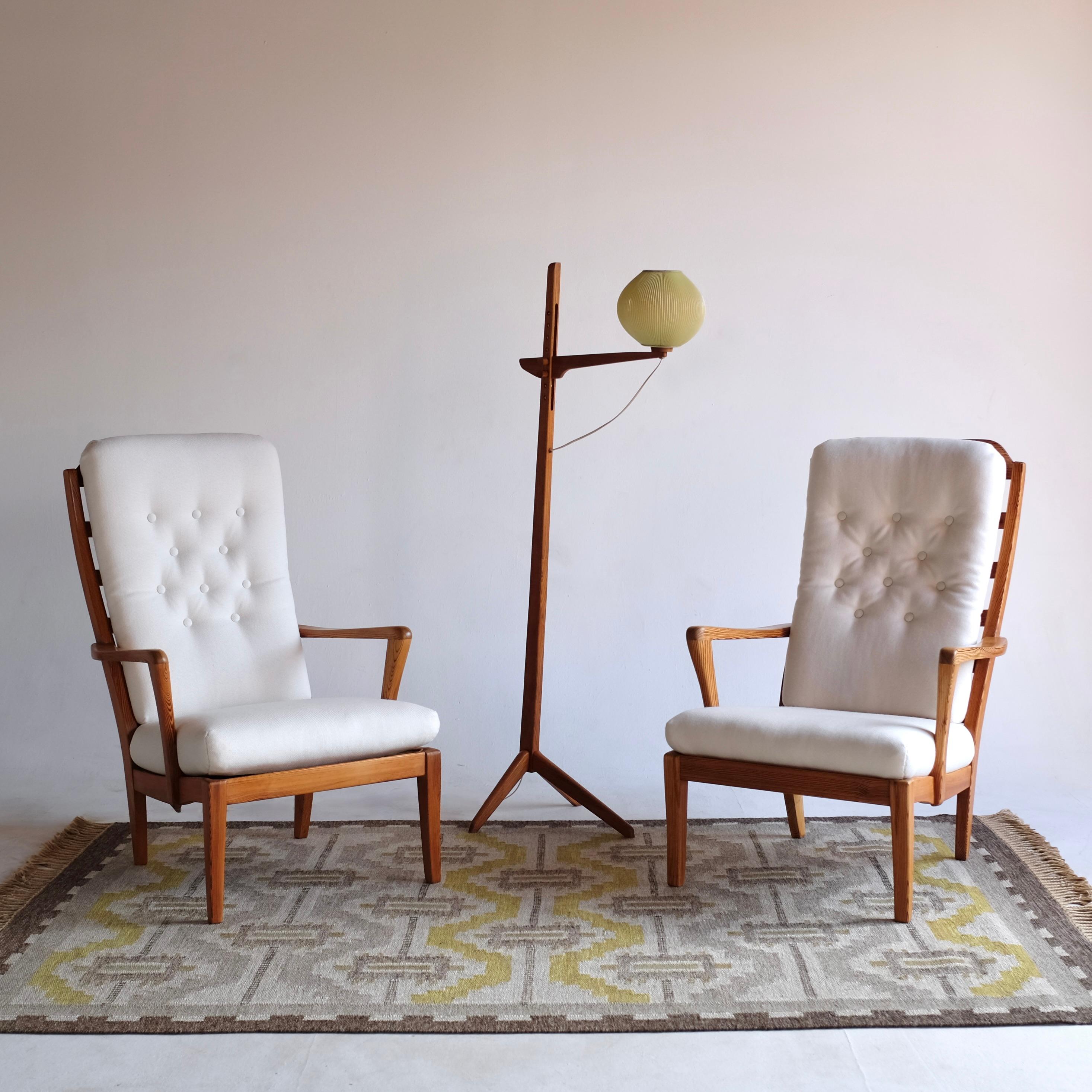 Pair of Mabulator High Back chairs by Carl Malmsten en venta 5