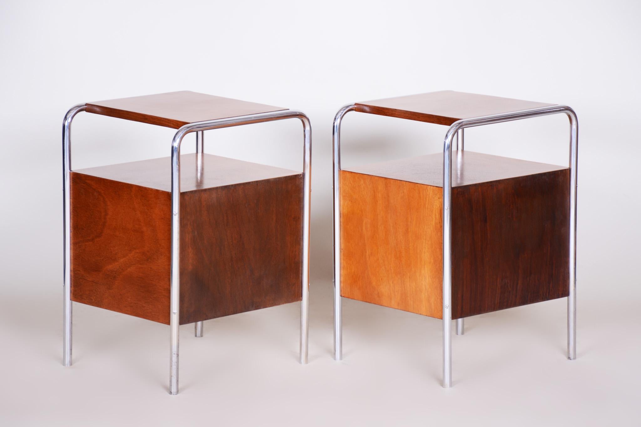 Pair of Macassar Bauhaus Bed-Side Tables by Robert Slezak, Czechoslovakia, 1930s 3