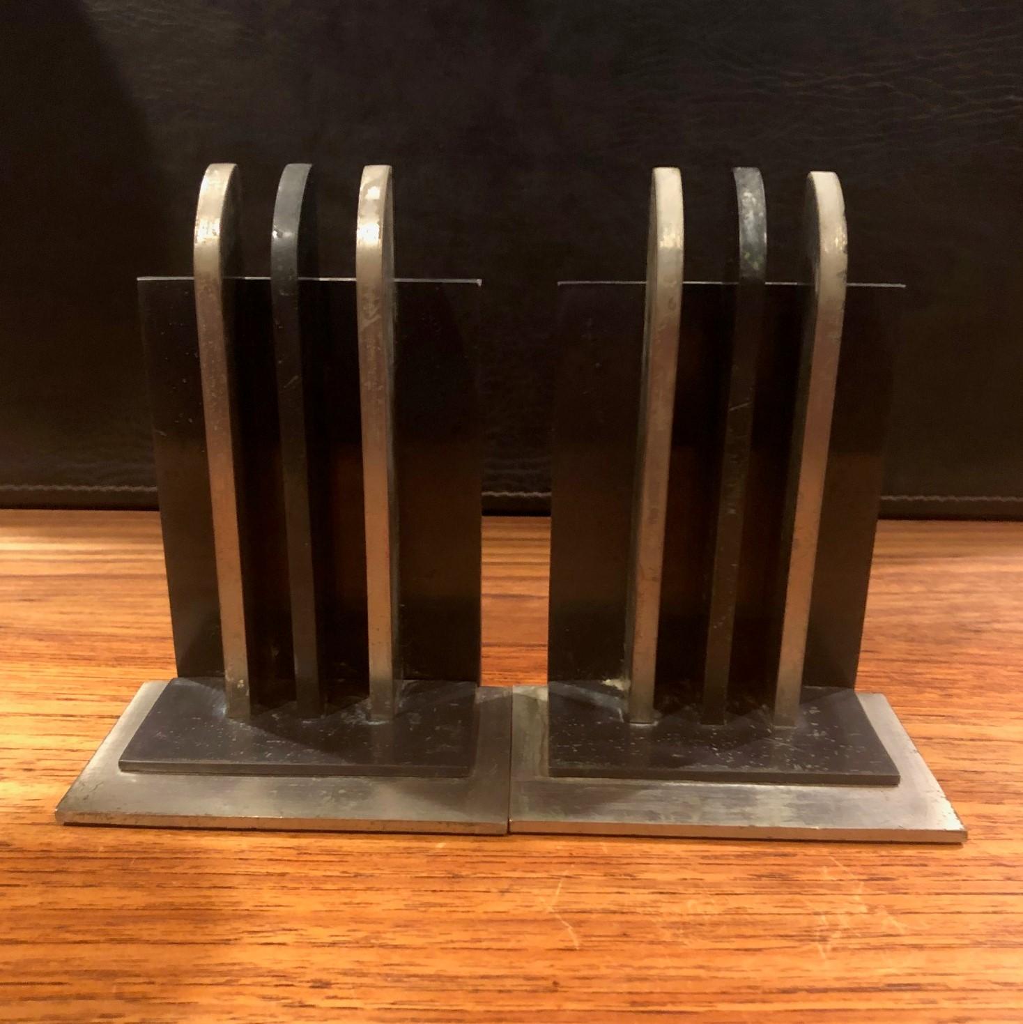 Pair of Machine Age Art Deco Bookends by Walter Von Nessen for Chase & Co 4