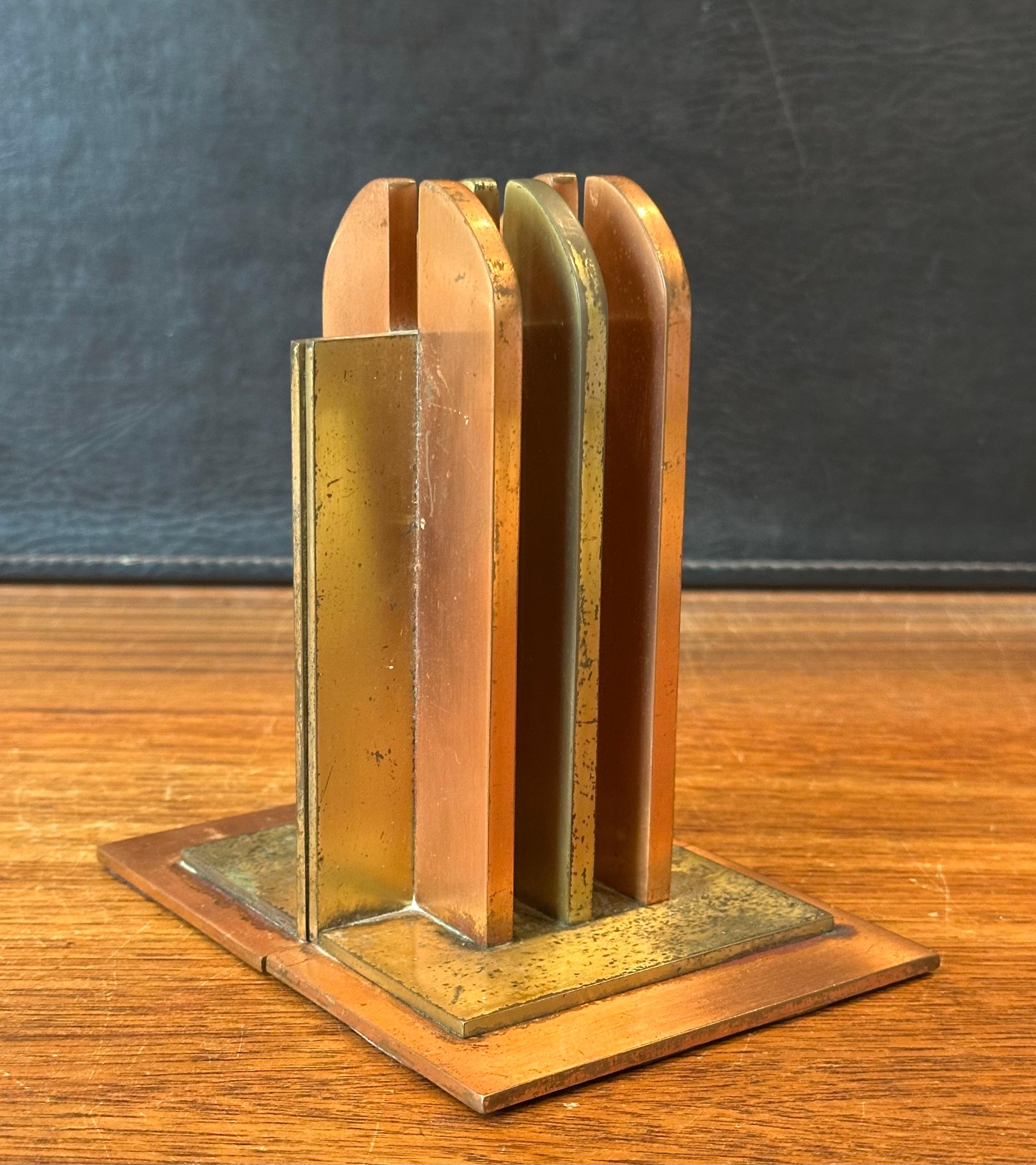 Paire de serre-livres Art Déco de l'ère des machines par Walter Von Nessen pour Chase & Co en vente 6