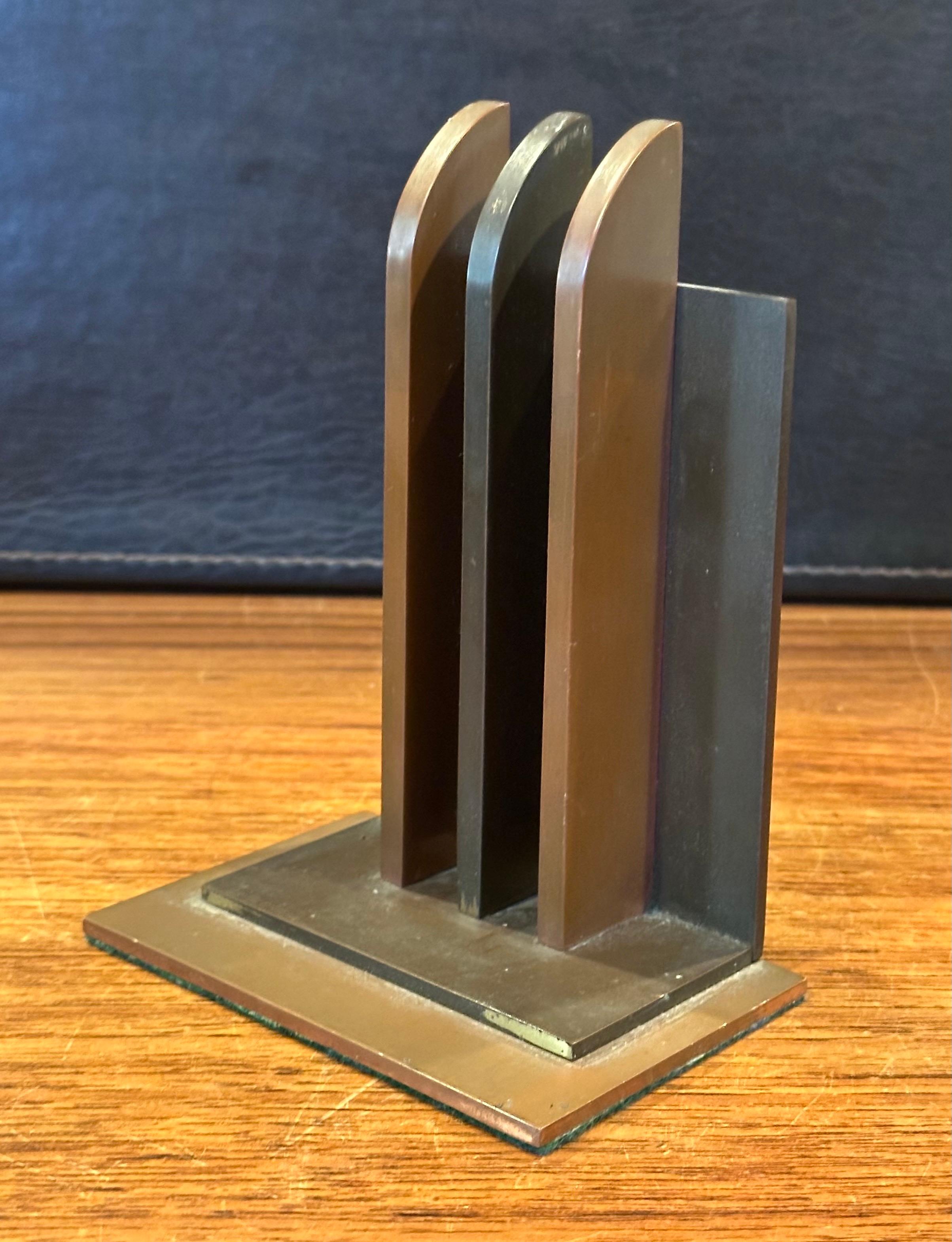 Pair of Machine Age Art Deco Bookends by Walter Von Nessen for Chase & Co For Sale 10