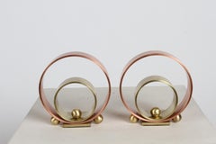 Par de Sujetalibros Art Decó de cobre y latón de la Edad de la Máquina por Walter Von Nessen