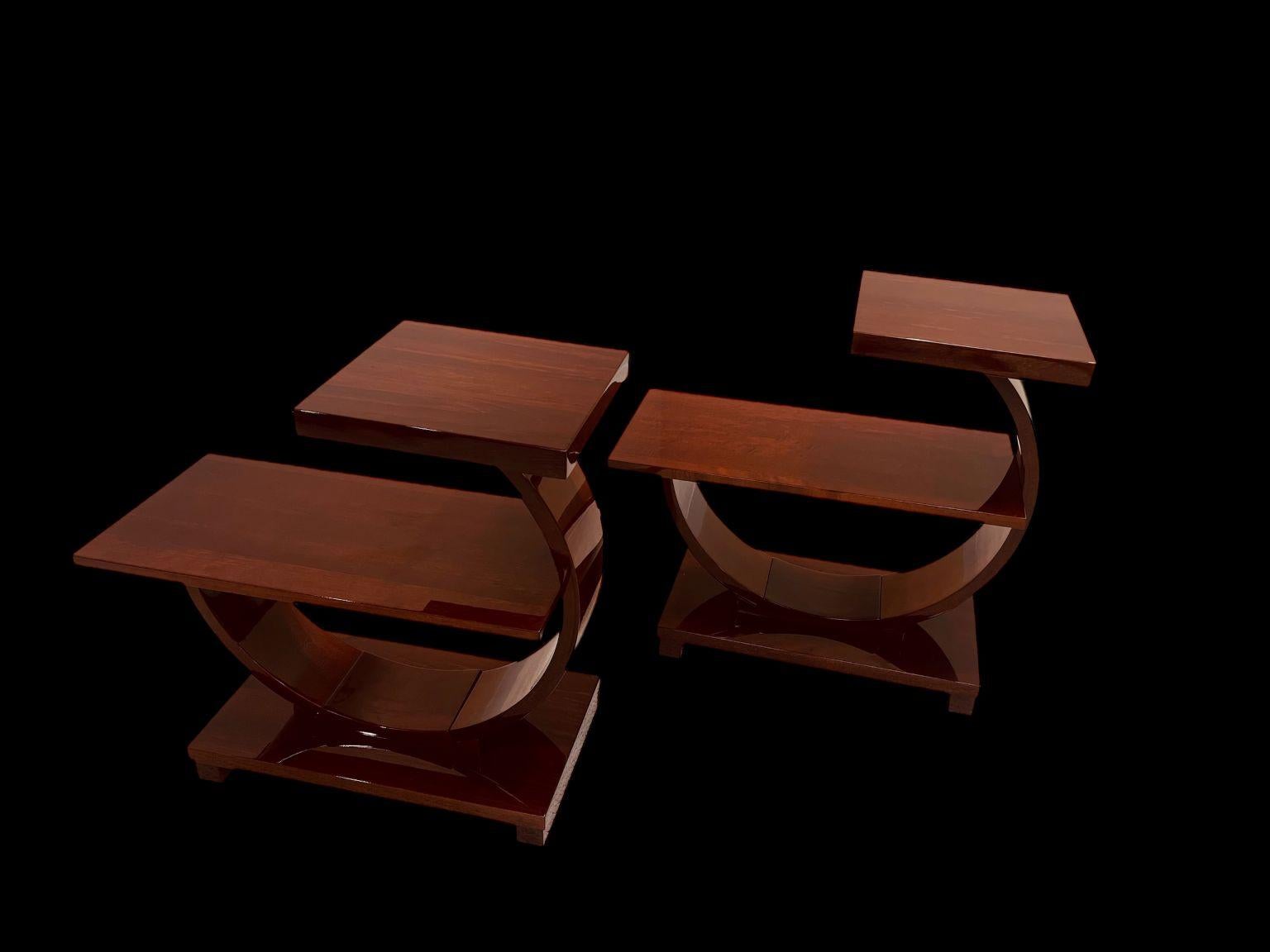 Pair Of Machine Age Art Deco Tables by Modernage Furniture Company C. 1930's en vente 11