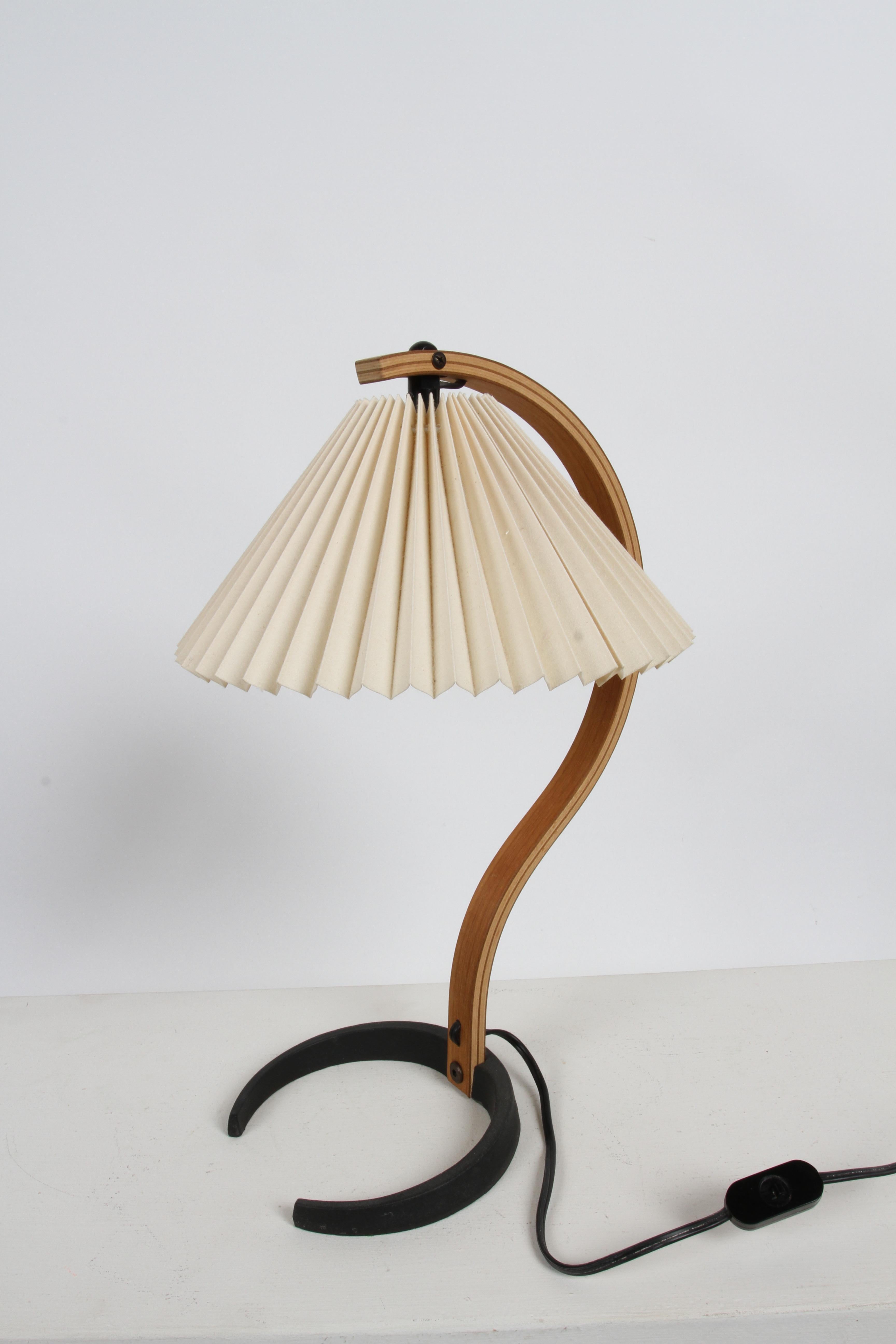 Pair of Mads - Caprani Denmark 1970s Timberline Bentwood Model 841 Table Lamps  For Sale 5