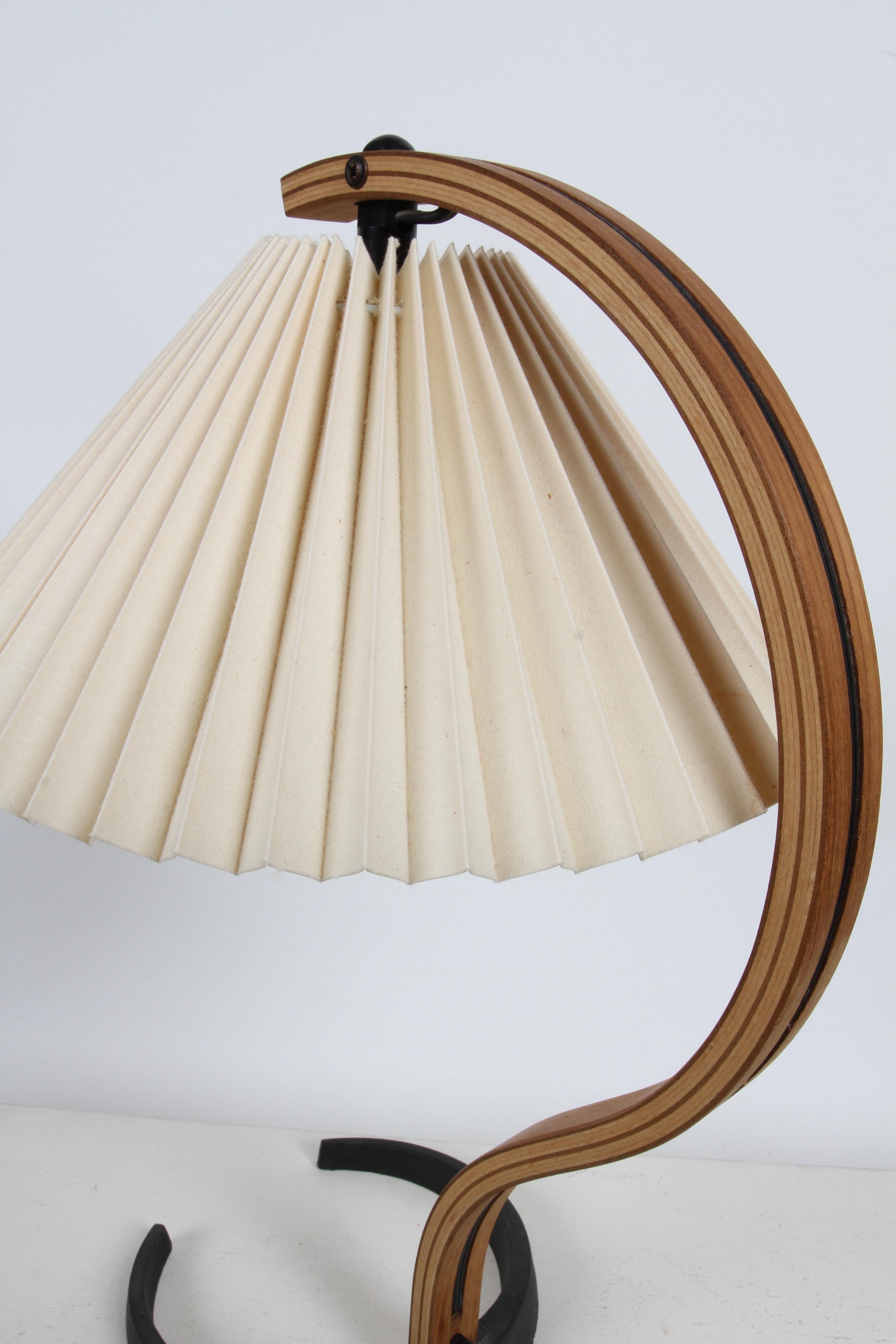Pair of Mads - Caprani Denmark 1970s Timberline Bentwood Model 841 Table Lamps  For Sale 7