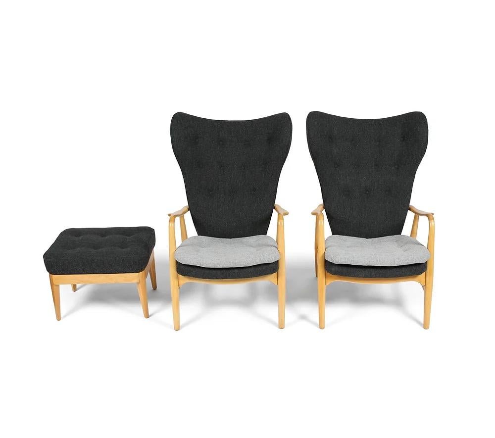 Mid-Century Modern Pair of Madsen and Schubell Model MS4 Wingback Lounge Chairs with Ottoman For Sale