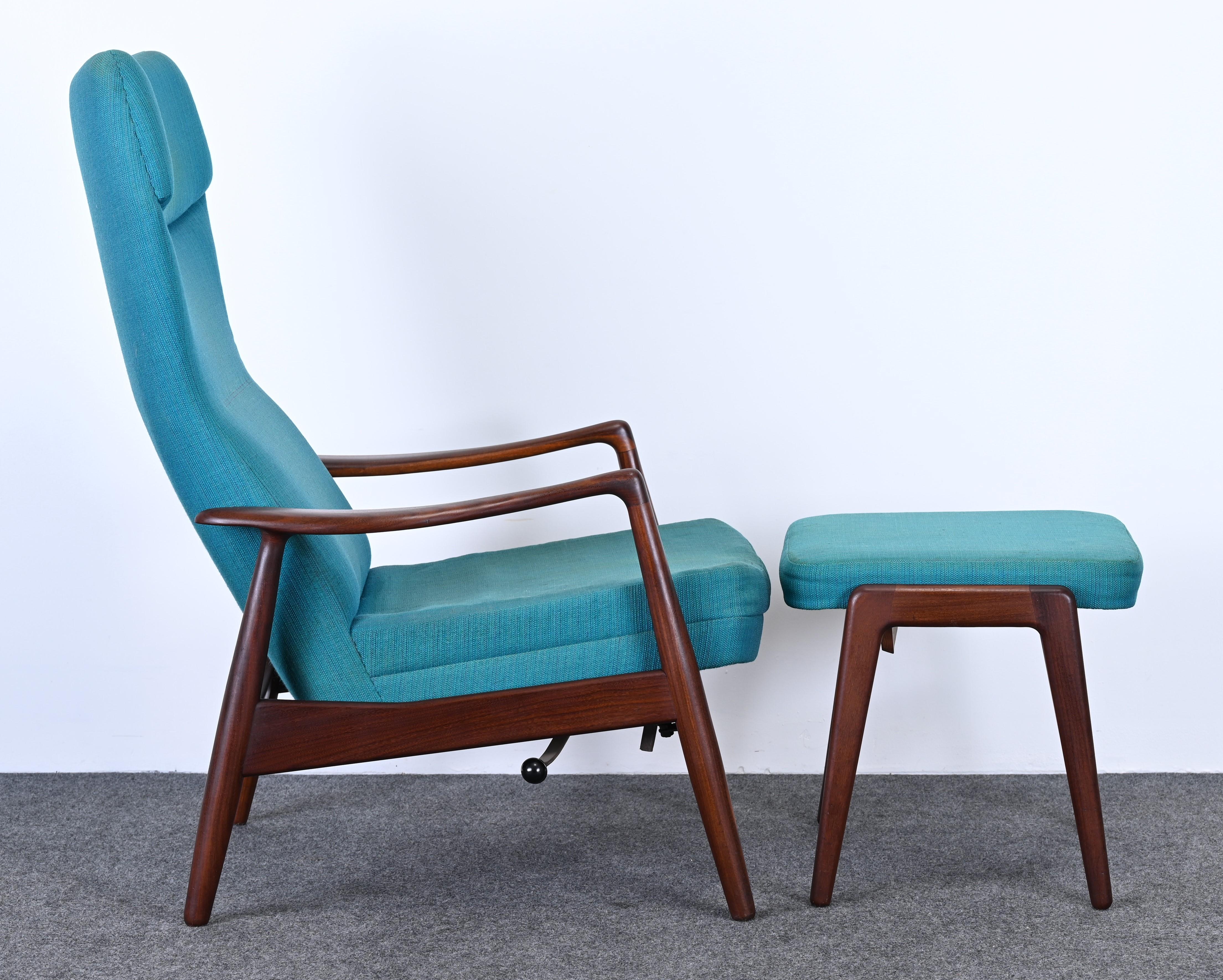 Pair of Madsen & Schubell Lounge Chairs and Ottomans by TOVE, 1960s 5