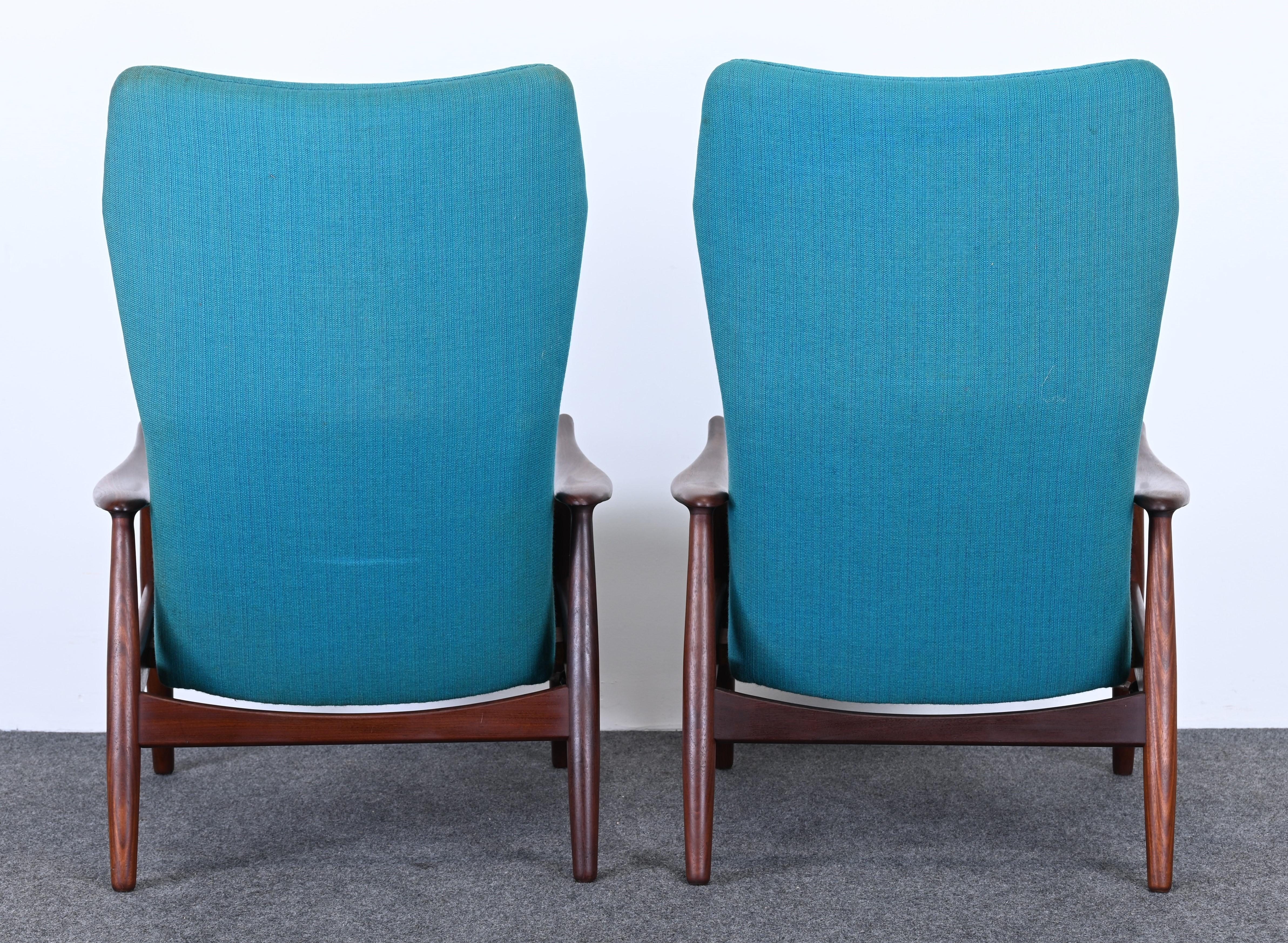 Pair of Madsen & Schubell Lounge Chairs and Ottomans by TOVE, 1960s 6