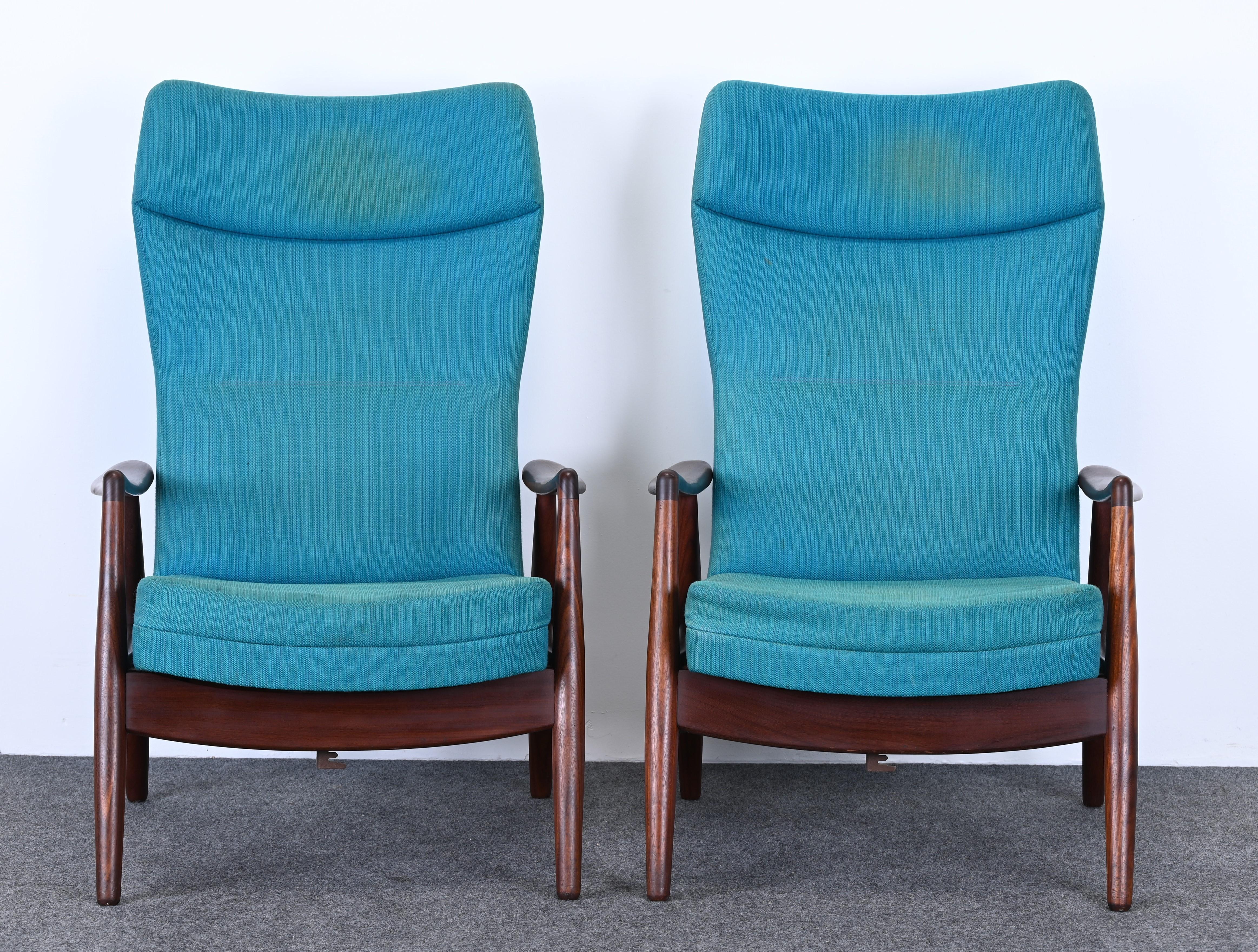 Pair of Madsen & Schubell Lounge Chairs and Ottomans by TOVE, 1960s In Good Condition In Hamburg, PA