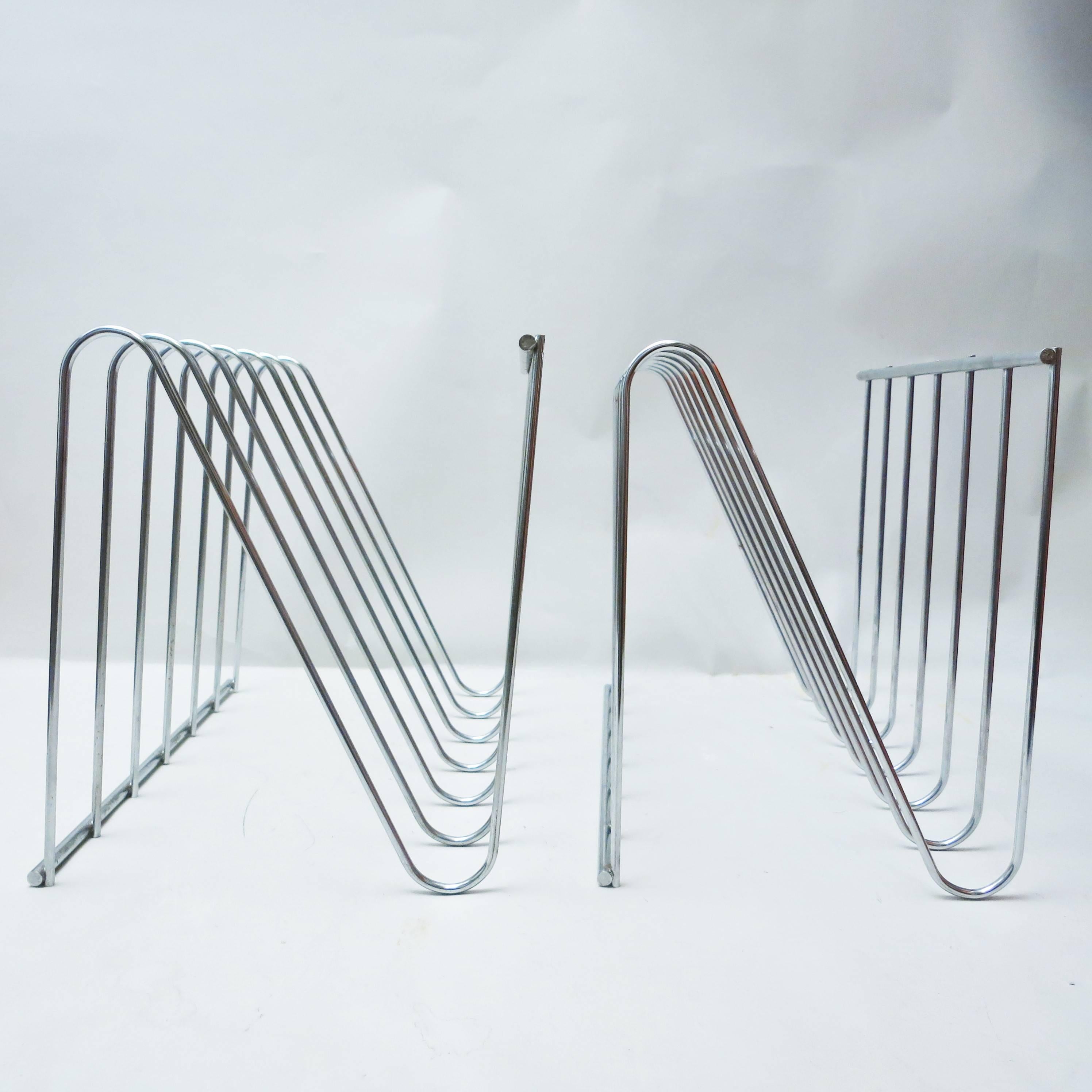 Mid-Century Modern Pair of Magazine Rack Z by French Sculptor François Arnal For Sale