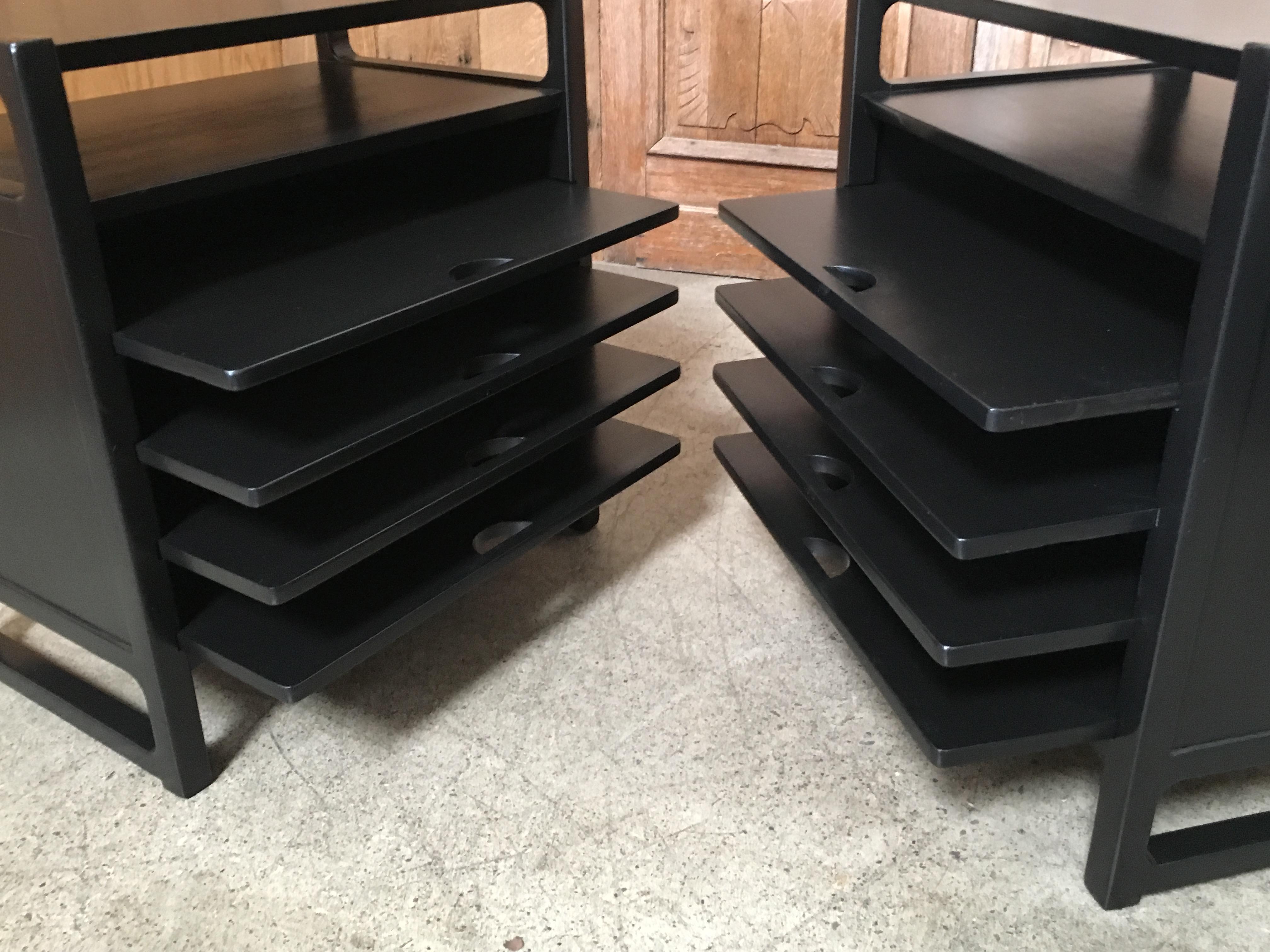 Pair of Magazine Tables by Edward Wormley for Drexel In Good Condition In Denton, TX