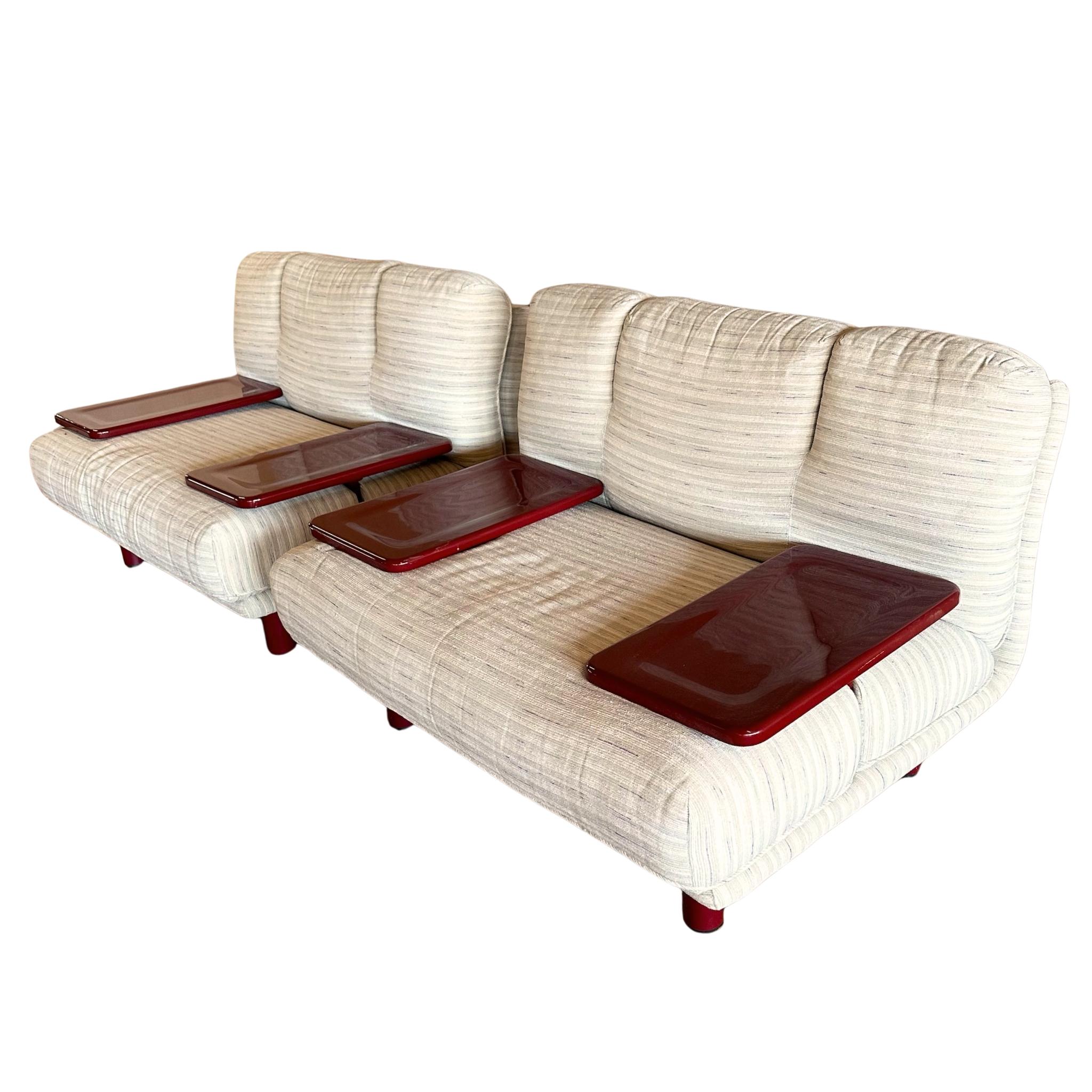Pair of Magia Lounge Chairs by Bacci and Mazzoni for Giovannetti, Italy, 1980s In Good Condition For Sale In Los Angeles, CA