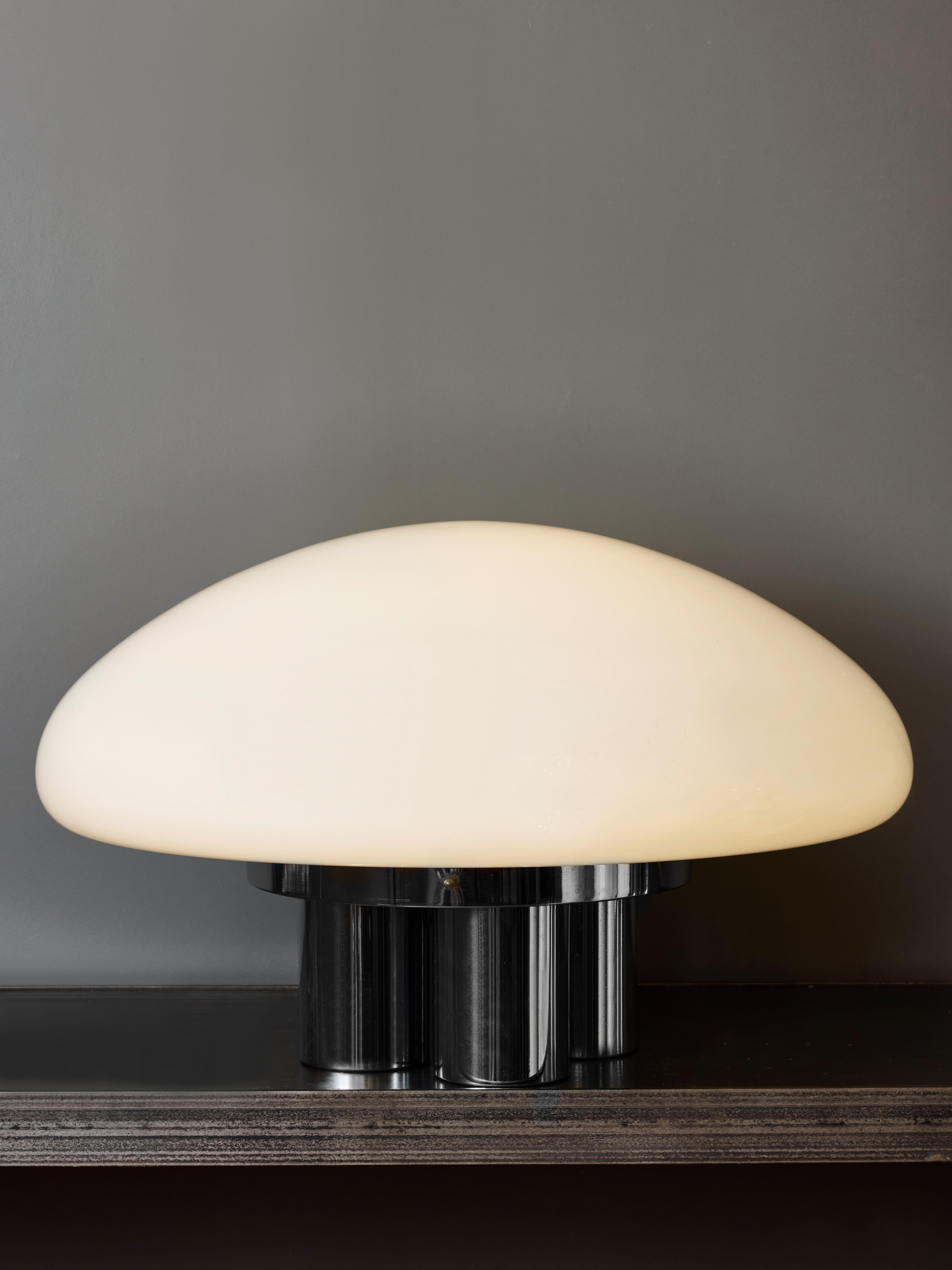 Mid-Century Modern Pair of Magnolia Table Lamps by S. Mazza and G. Gramigna for Quattrifolio Design For Sale