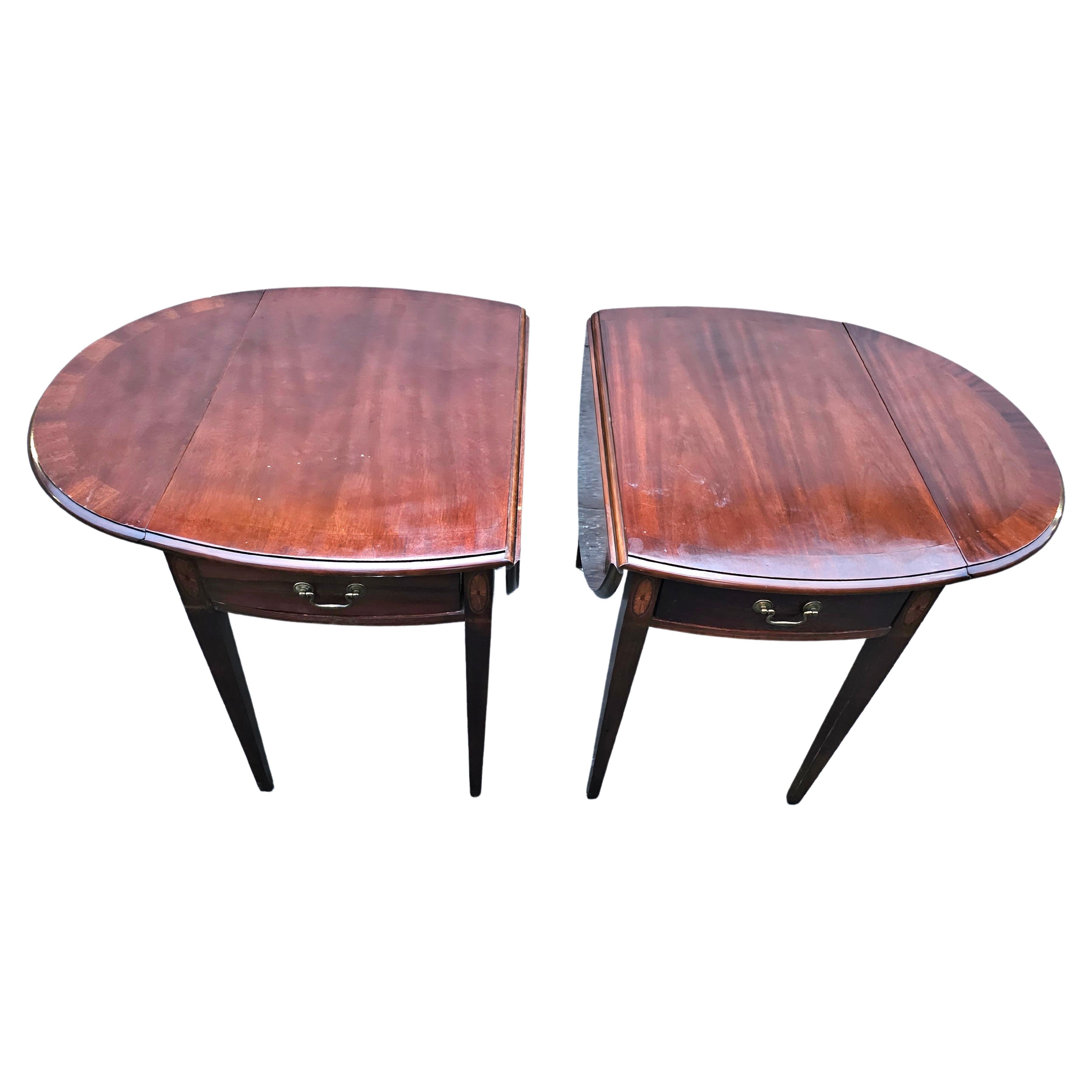 Pair of Magogany Banded and Satinwood Inlaid Pembroke Drop-Leaf Side Tables 2