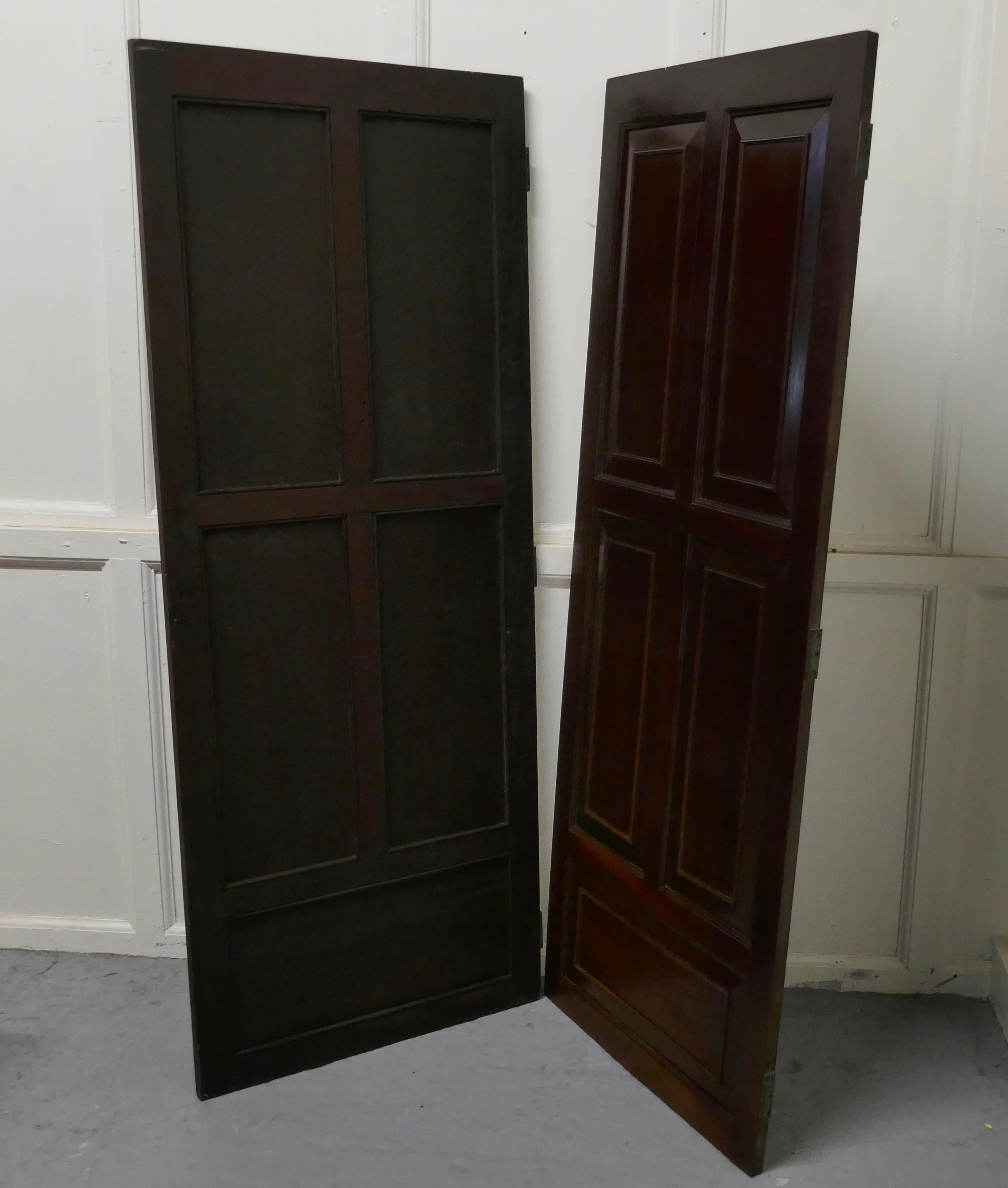 Par de Puertas de Armario de 5 Paneles de Caoba en Bueno estado para la venta en Godshill, Isle of Wight