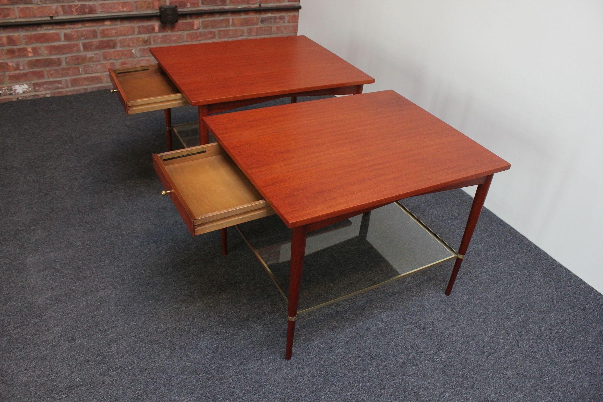 Mid-Century Modern Pair of Mahogany and Brass Connoisseur Collection Nightstands by Paul McCobb For Sale