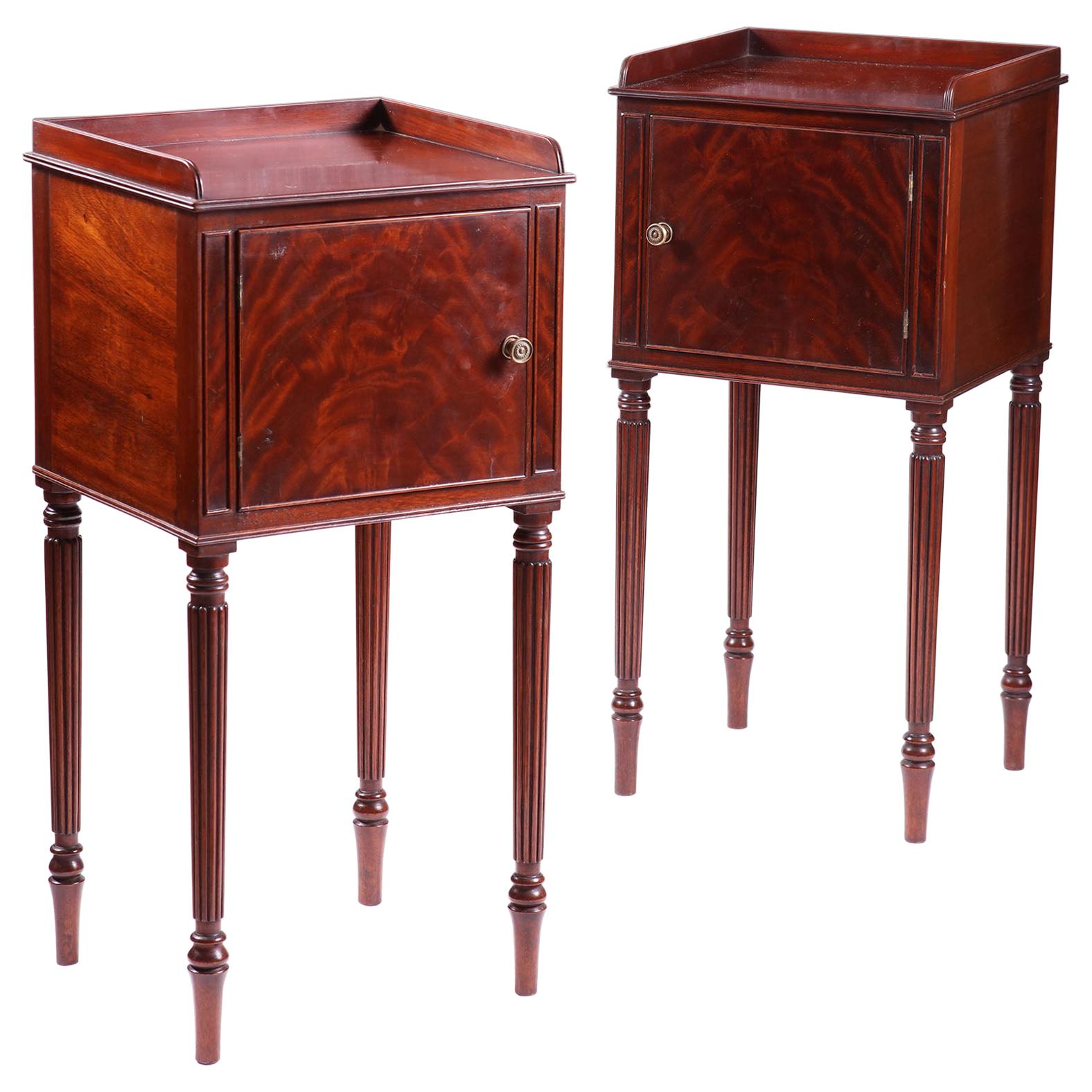 Pair of Mahogany Bedside Cabinets in the Manner of Gillows For Sale