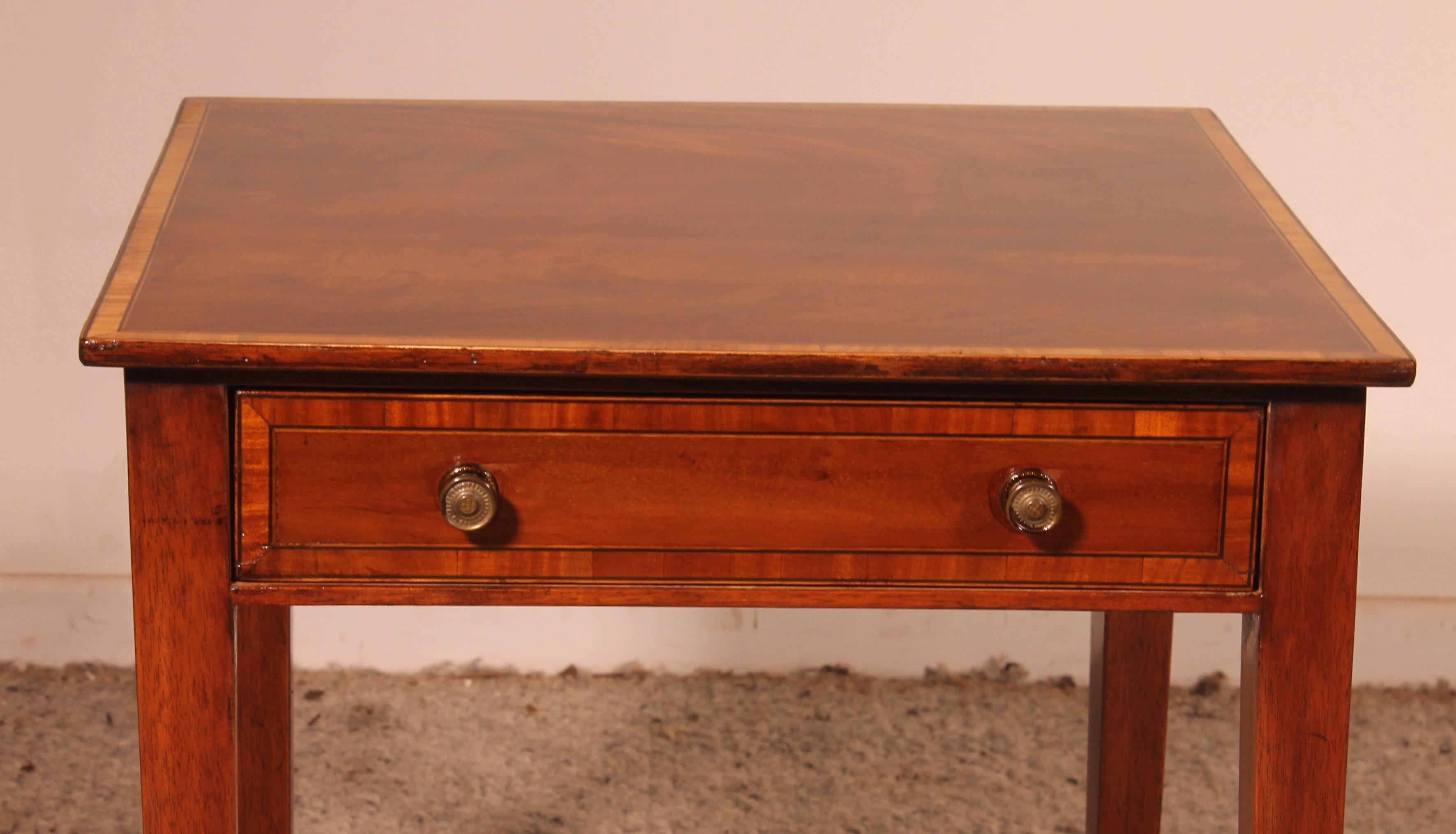 Regency Pair Of Mahogany Bedside Tables From The Early 19th Century For Sale