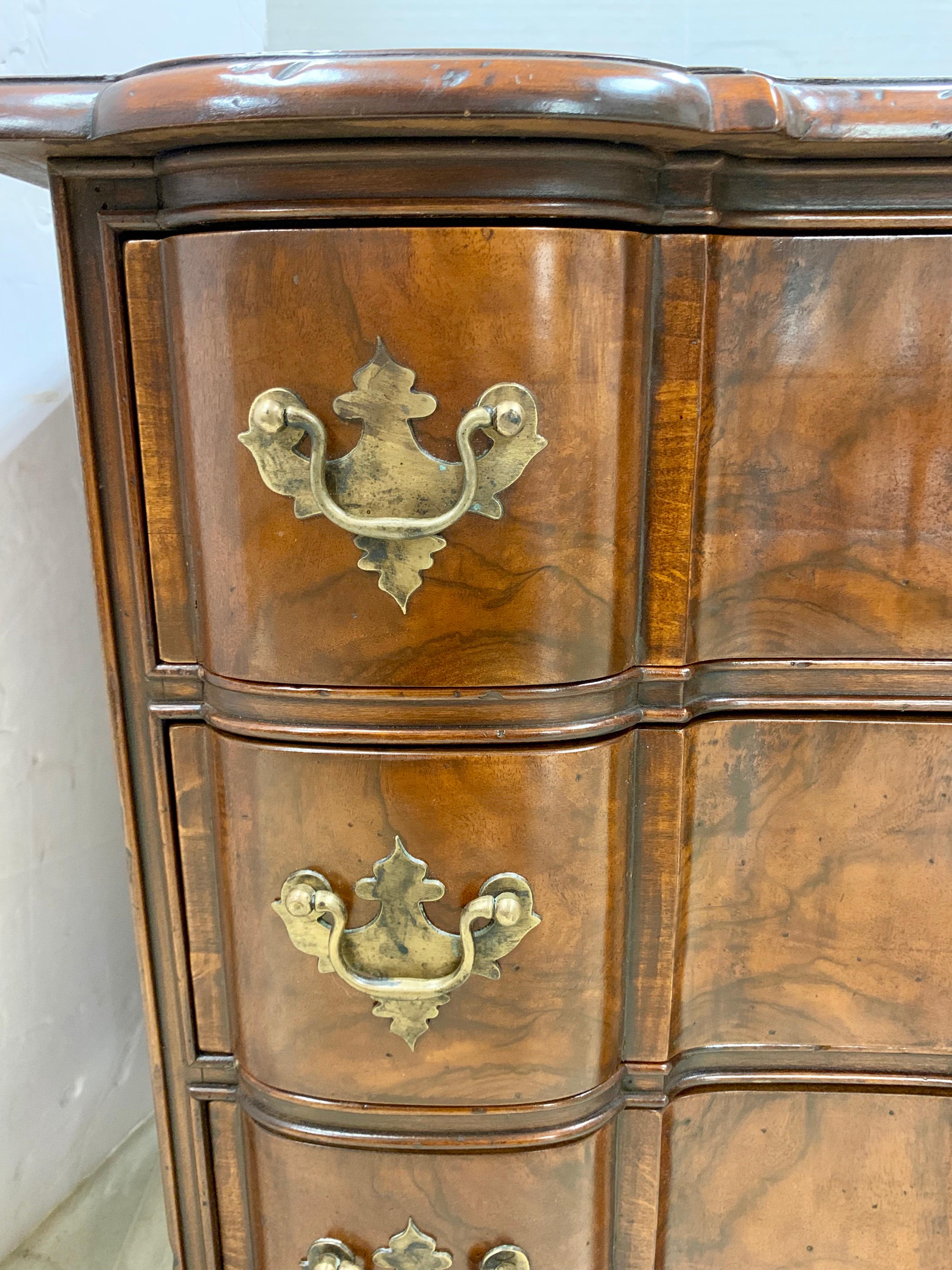 Brass Pair of Mahogany Block Front Chests Nightstands