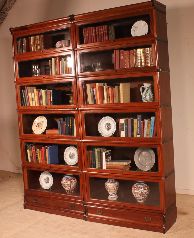 Pair of Mahogany Bookcases of 6 Elements, England, circa 1900 For Sale