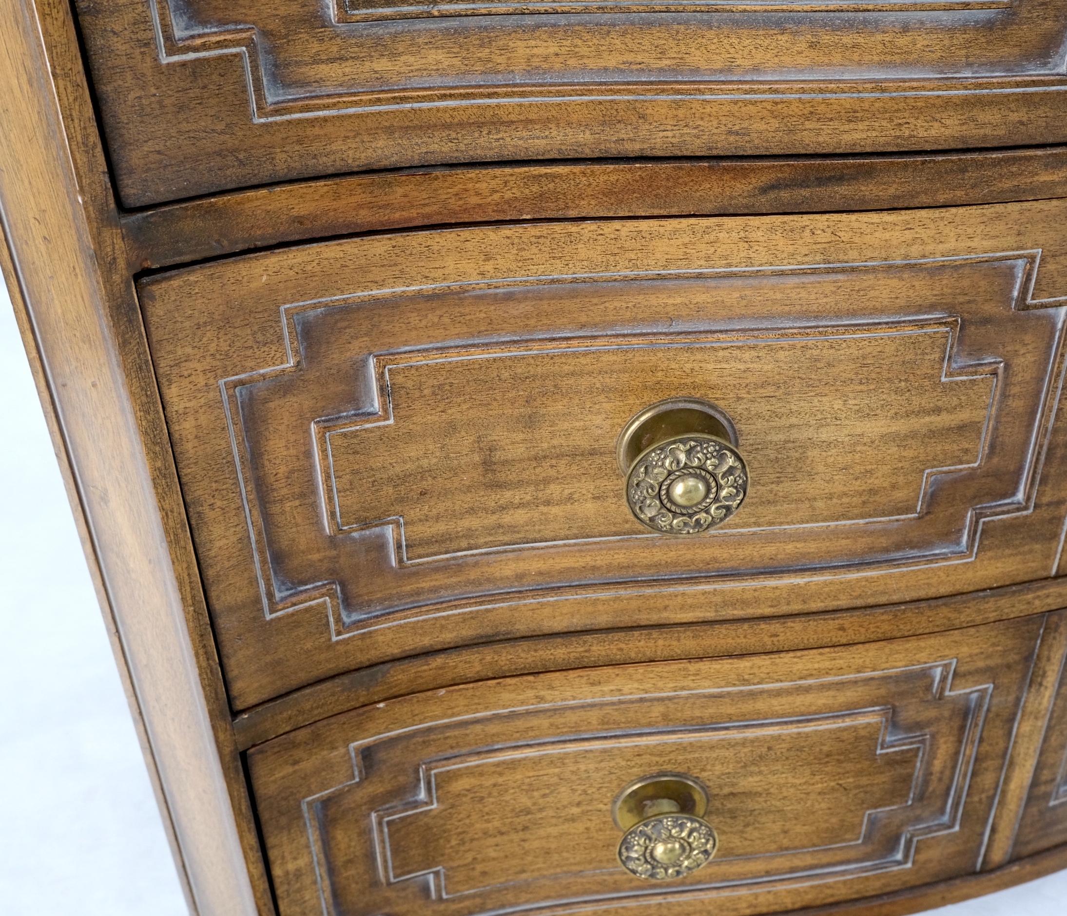 Pair of Mahogany Bow Serpentine Front 3 Drawers Bachelor Chests Grossfeld House For Sale 6
