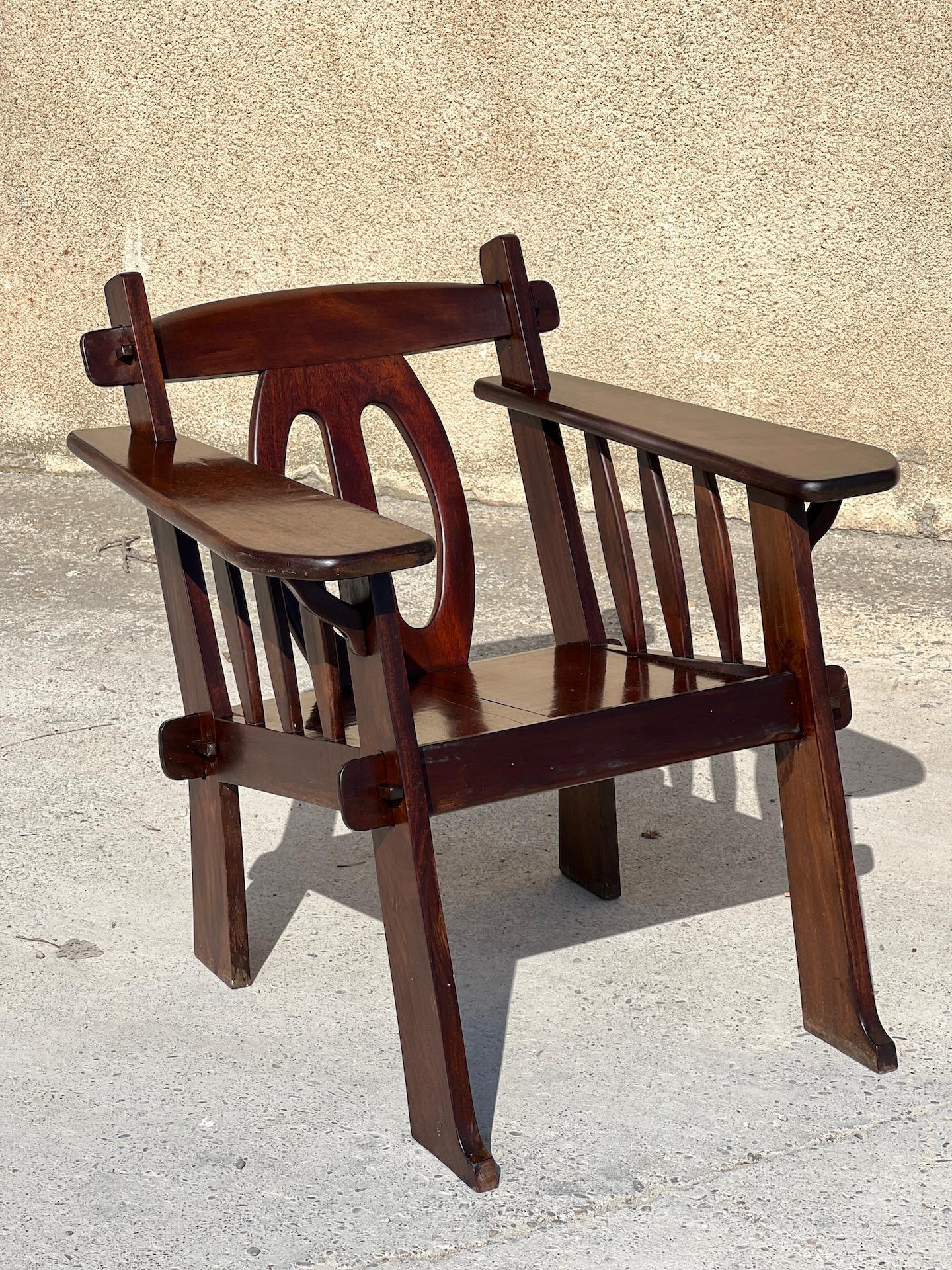 Pair of Mahogany Brutalist Armchairs, 1950 In Excellent Condition In Saint Rémy de Provence, FR