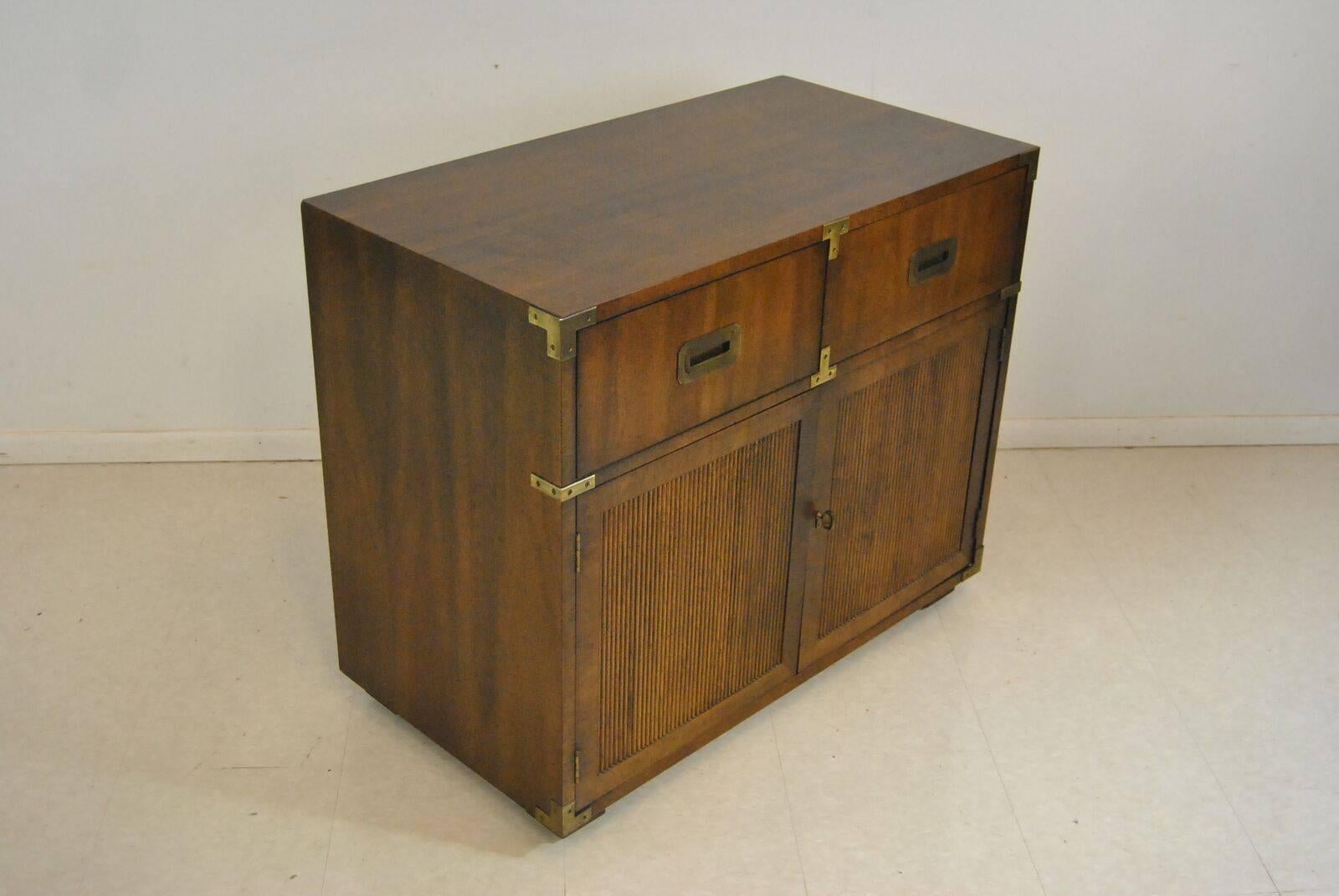 Pair of Mahogany Campaign Style Nightstands or Chests by Henredon In Good Condition In Toledo, OH