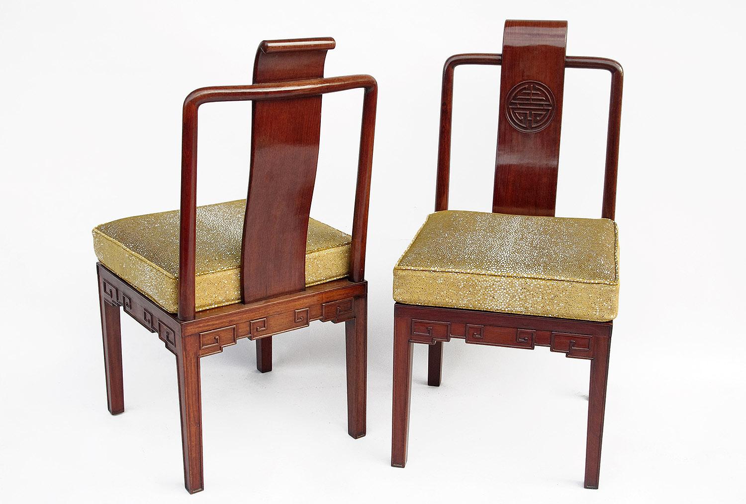 Paar Stühle aus Mahagoni im chinesischen Stil, um 1900 (Chinesischer Export) im Angebot