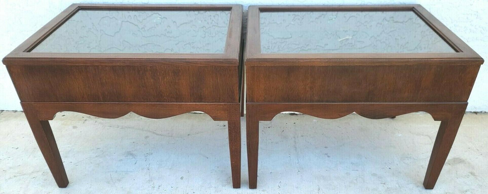 Pair of Mahogany Display Case End Side Tables with Locks 1