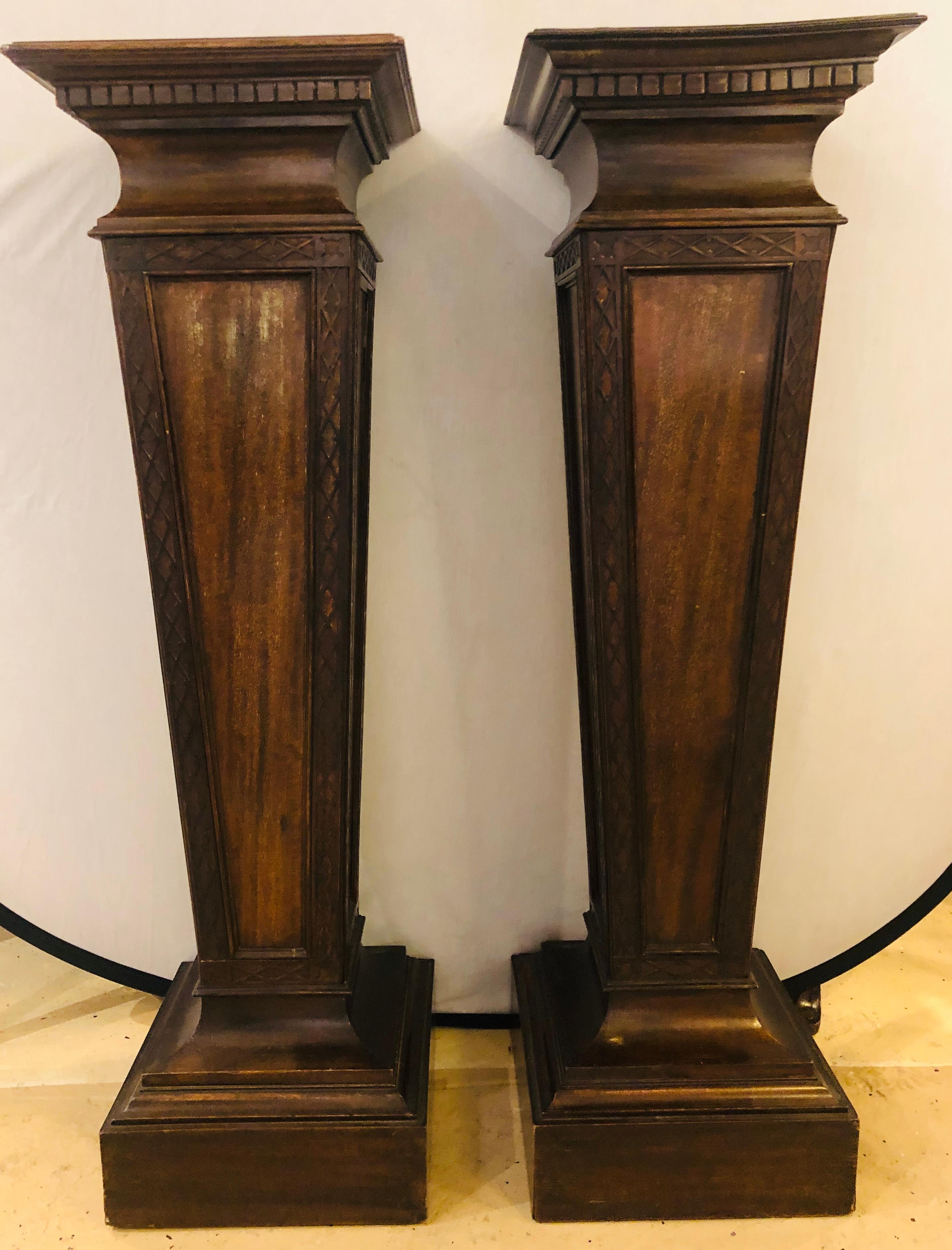 Pair of Mahogany Empire Style Wooden Pedestals In Good Condition In Stamford, CT