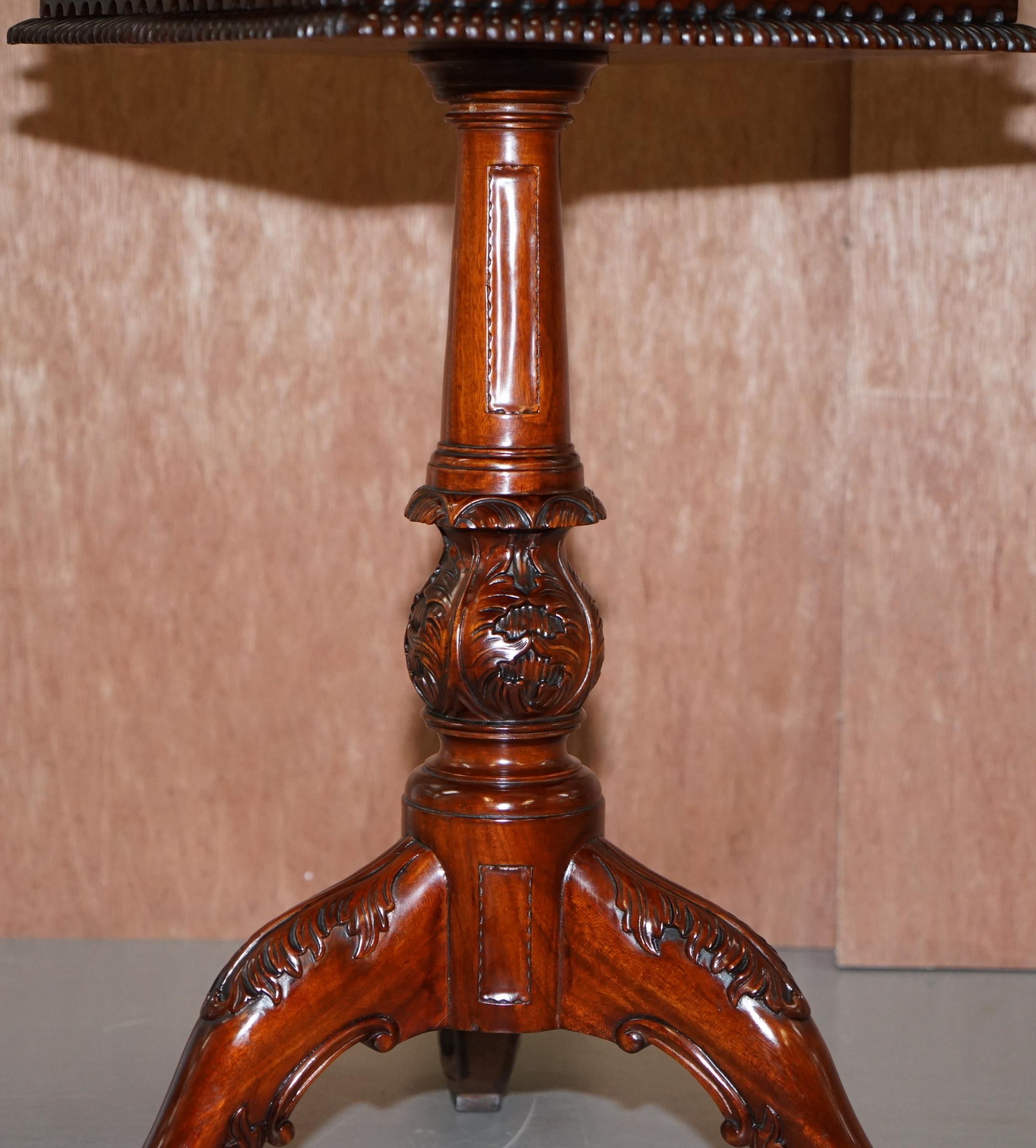 Pair of Mahogany Fretwork Gallery Carved Side End Tables Chippendale Revival 10
